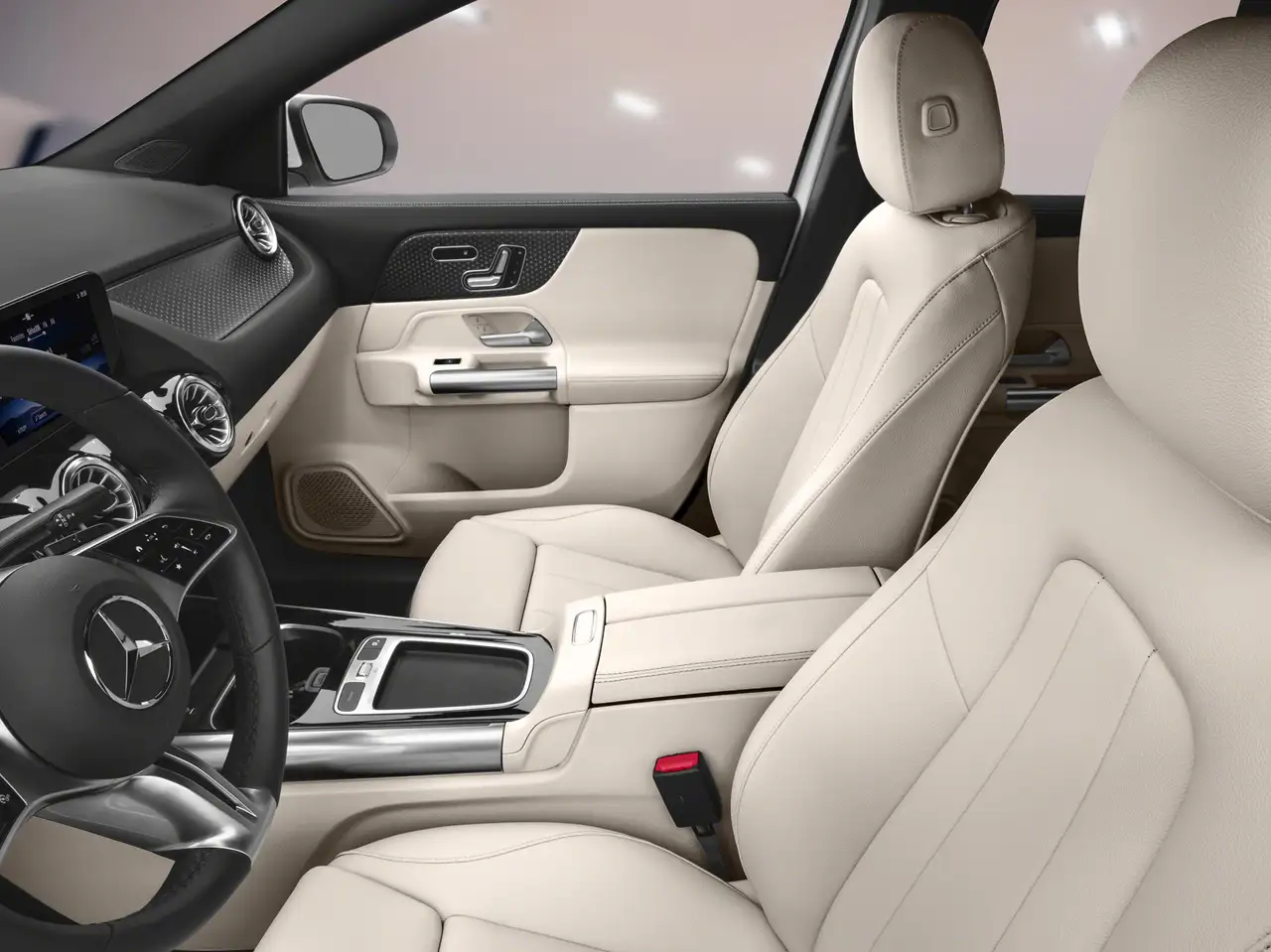 Mercedes-Benz GLA снимка Mercedes-Benz GLA