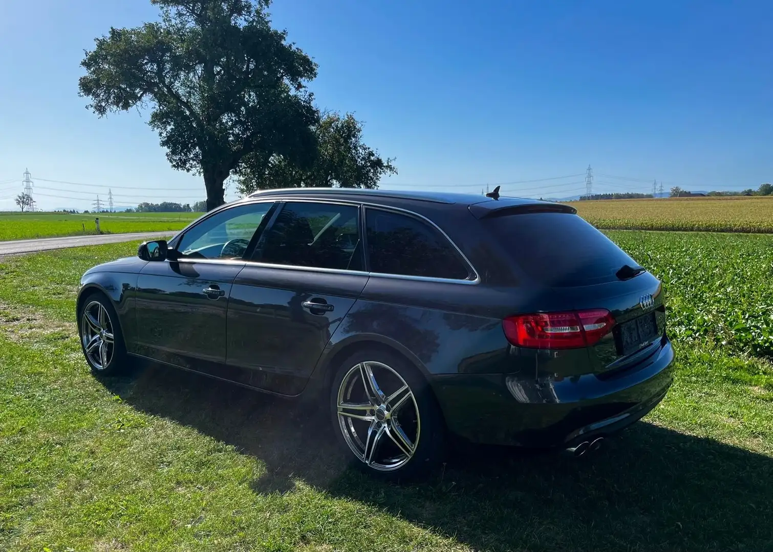 Audi A4 A4 Avant 2,0 TDI Grau - 2