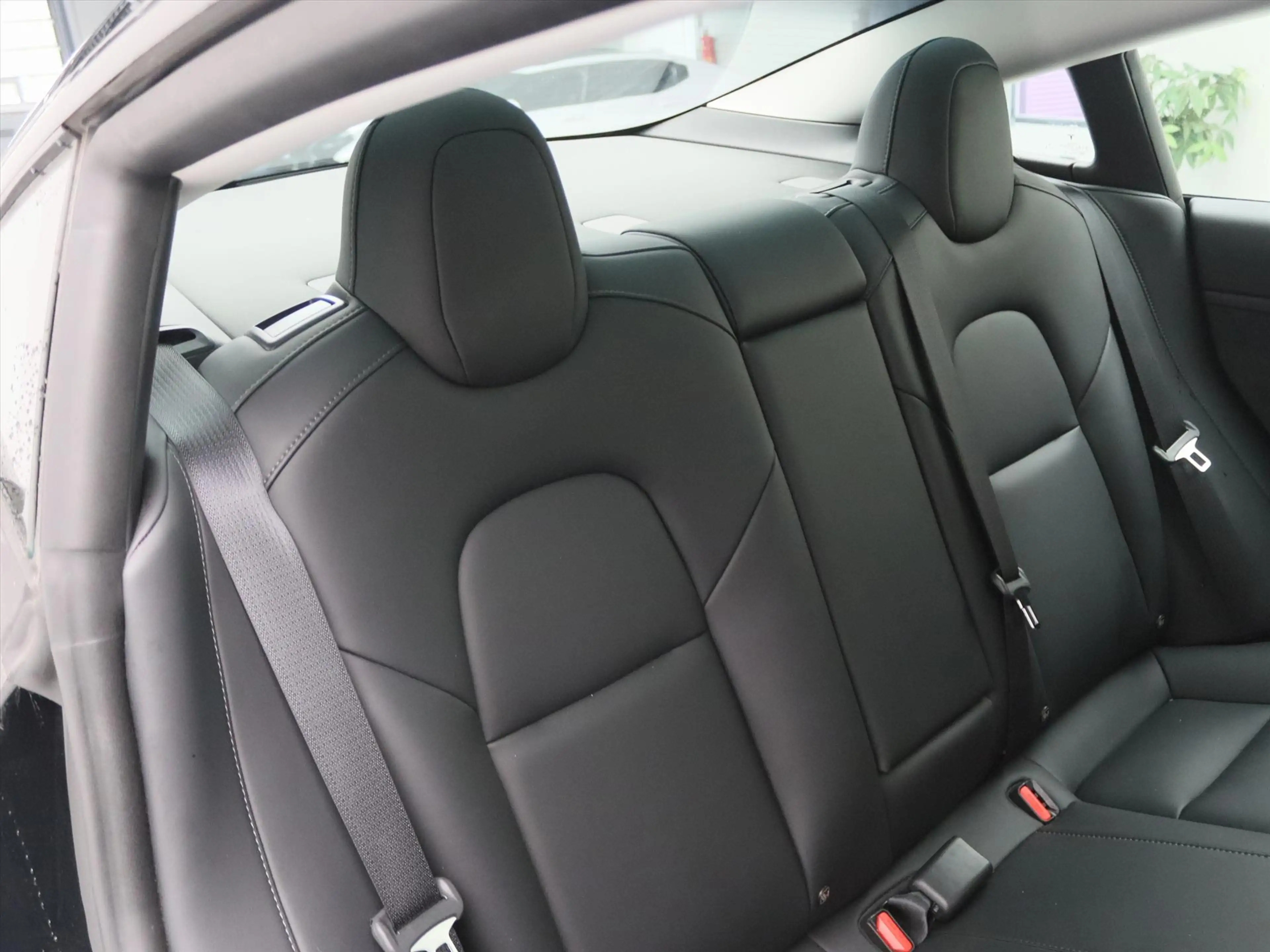 Tesla Model 3 Standard RWD Plus UPGRADE 93.7% SoH [ TREKHAAK+LFP — photo 16