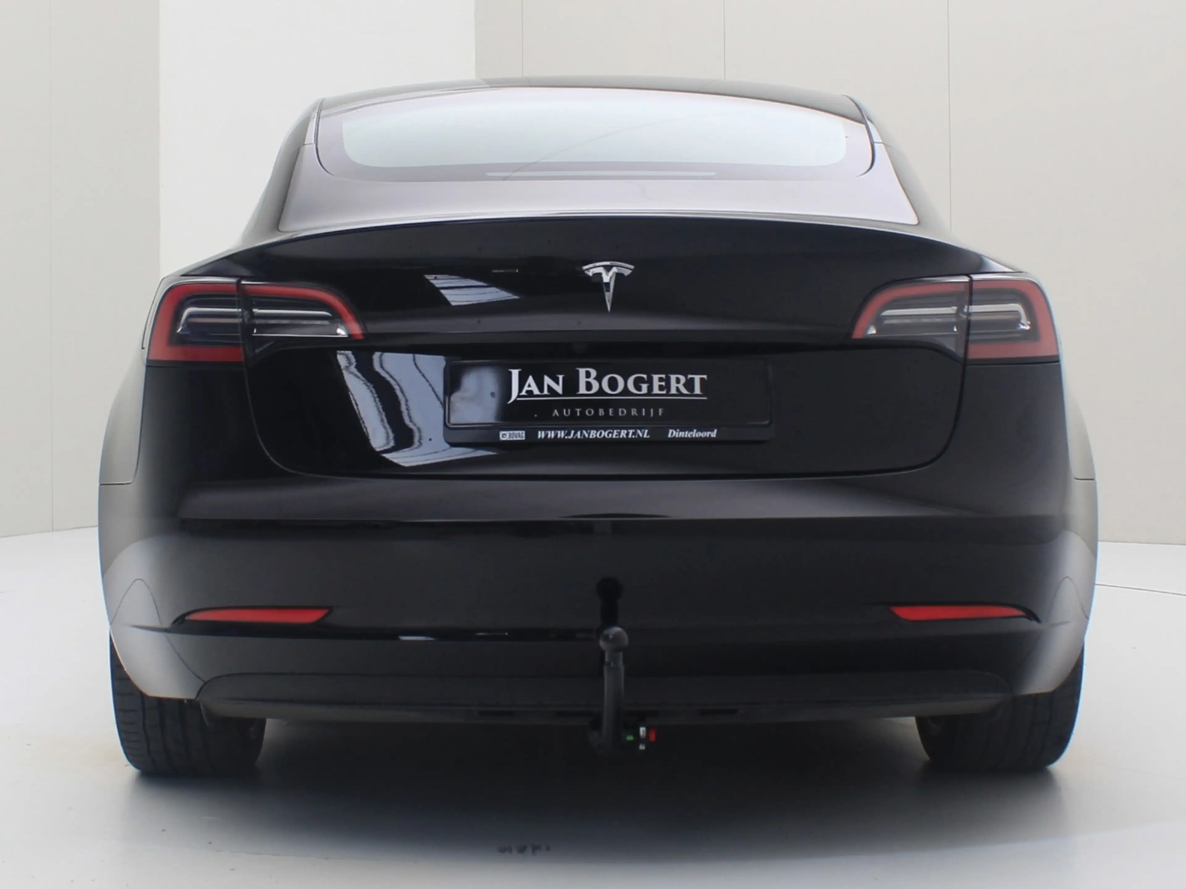 Tesla Model 3 Standard RWD Plus UPGRADE 93.7% SoH [ TREKHAAK+LFP — photo 6