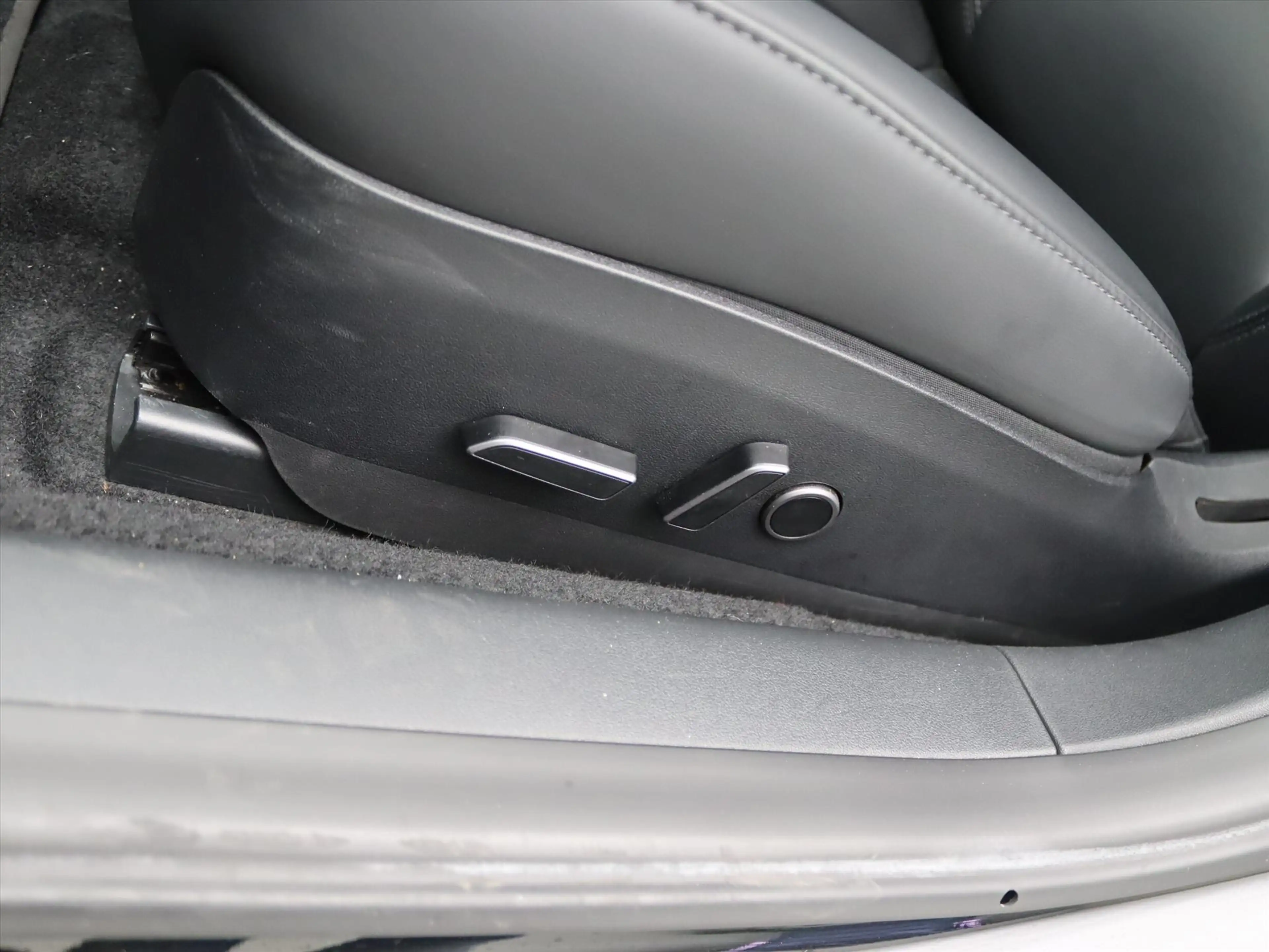 Tesla Model 3 Standard RWD Plus UPGRADE 93.7% SoH [ TREKHAAK+LFP — photo 20