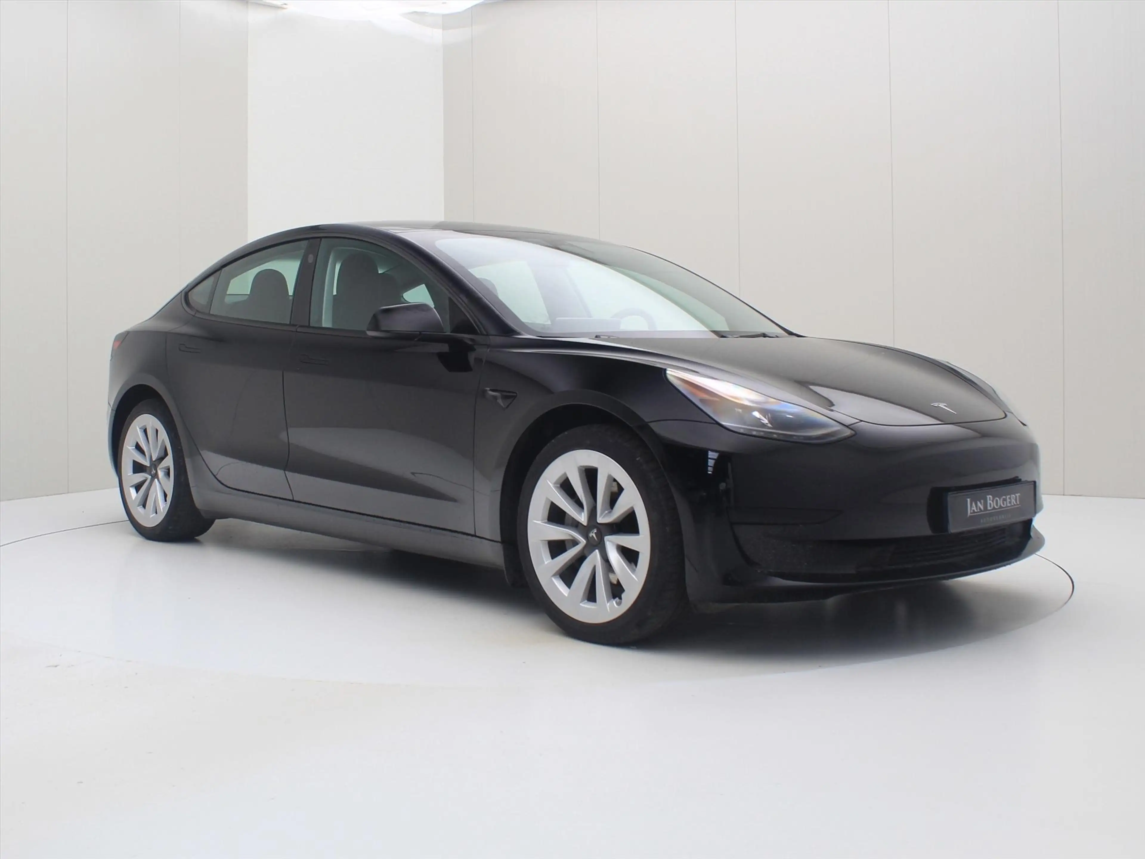 Tesla Model 3 Standard RWD Plus UPGRADE 93.7% SoH [ TREKHAAK+LFP — photo 4