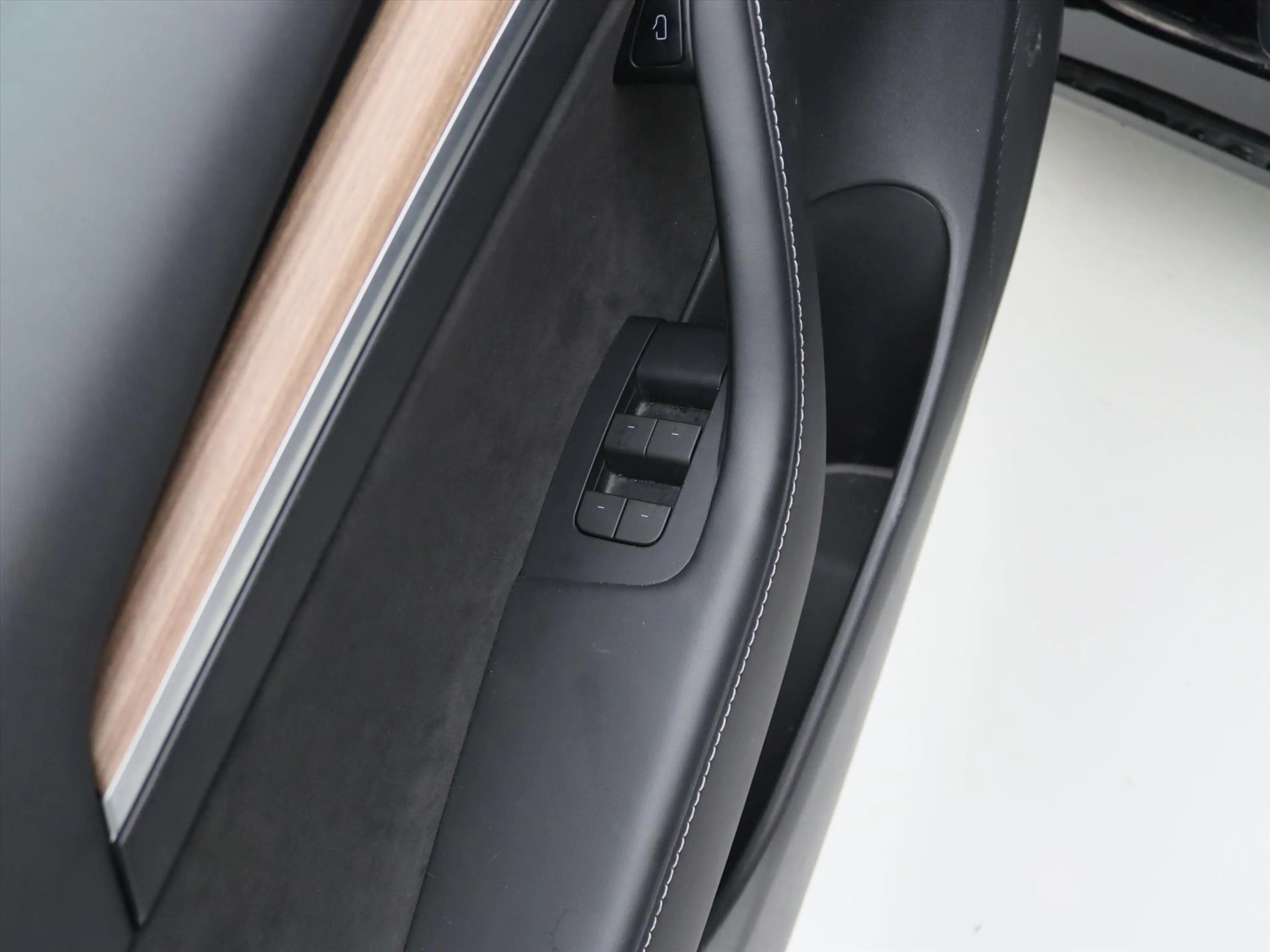 Tesla Model 3 Standard RWD Plus UPGRADE 93.7% SoH [ TREKHAAK+LFP — photo 31