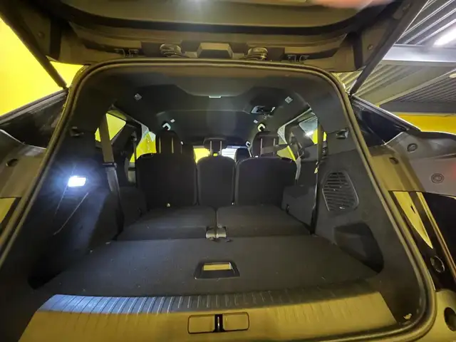 Peugeot 5008 view 24