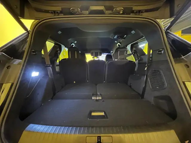 Peugeot 5008 view 10