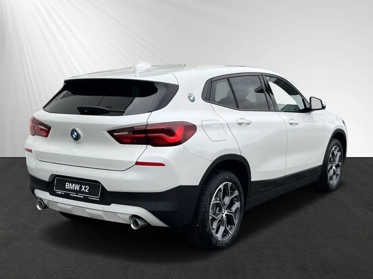 BMW X2 sDrive18d Aut.|18"LM|Kamera|Sports.|Navi|PA (F39) Weiß - 2