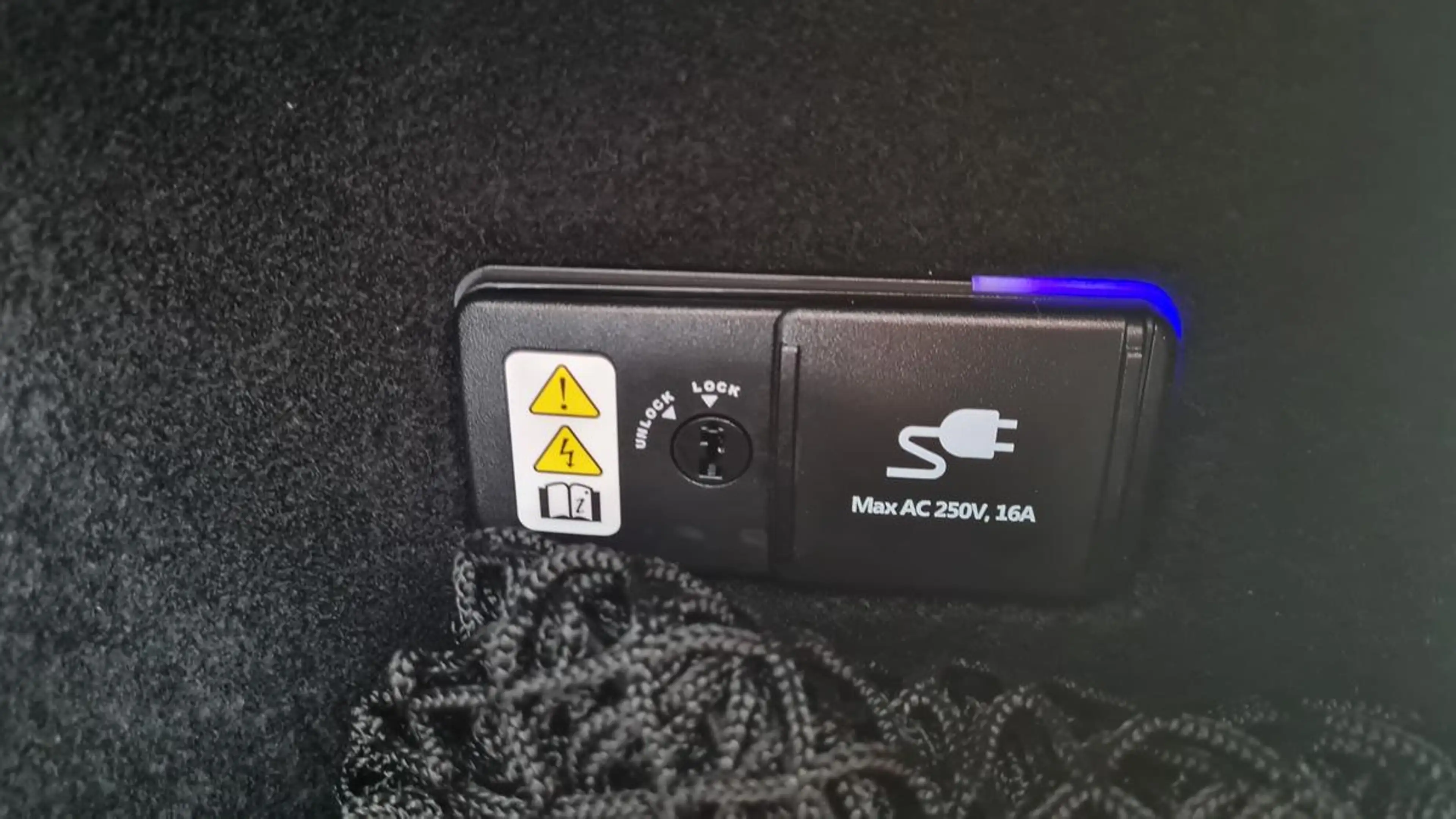 Genesis GV70 GV 70  Electrified Sport Pano,AHK,AWD — photo 15