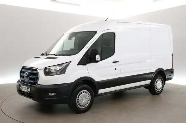 Ford E-Transit view 10