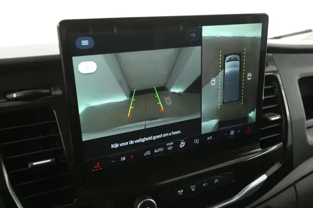 Ford E-Transit view 14