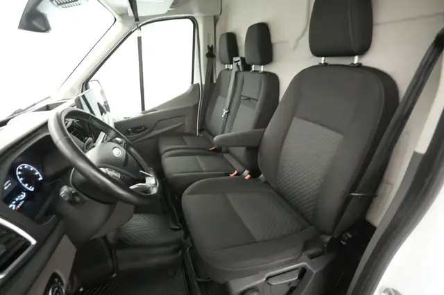 Ford E-Transit view 11
