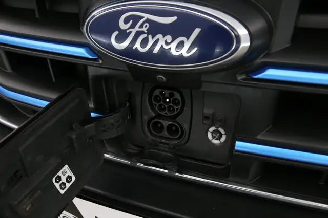 Ford E-Transit view 8