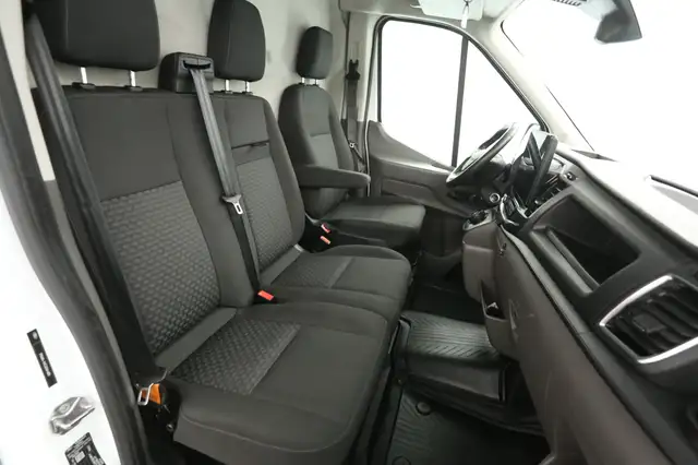 Ford E-Transit view 12