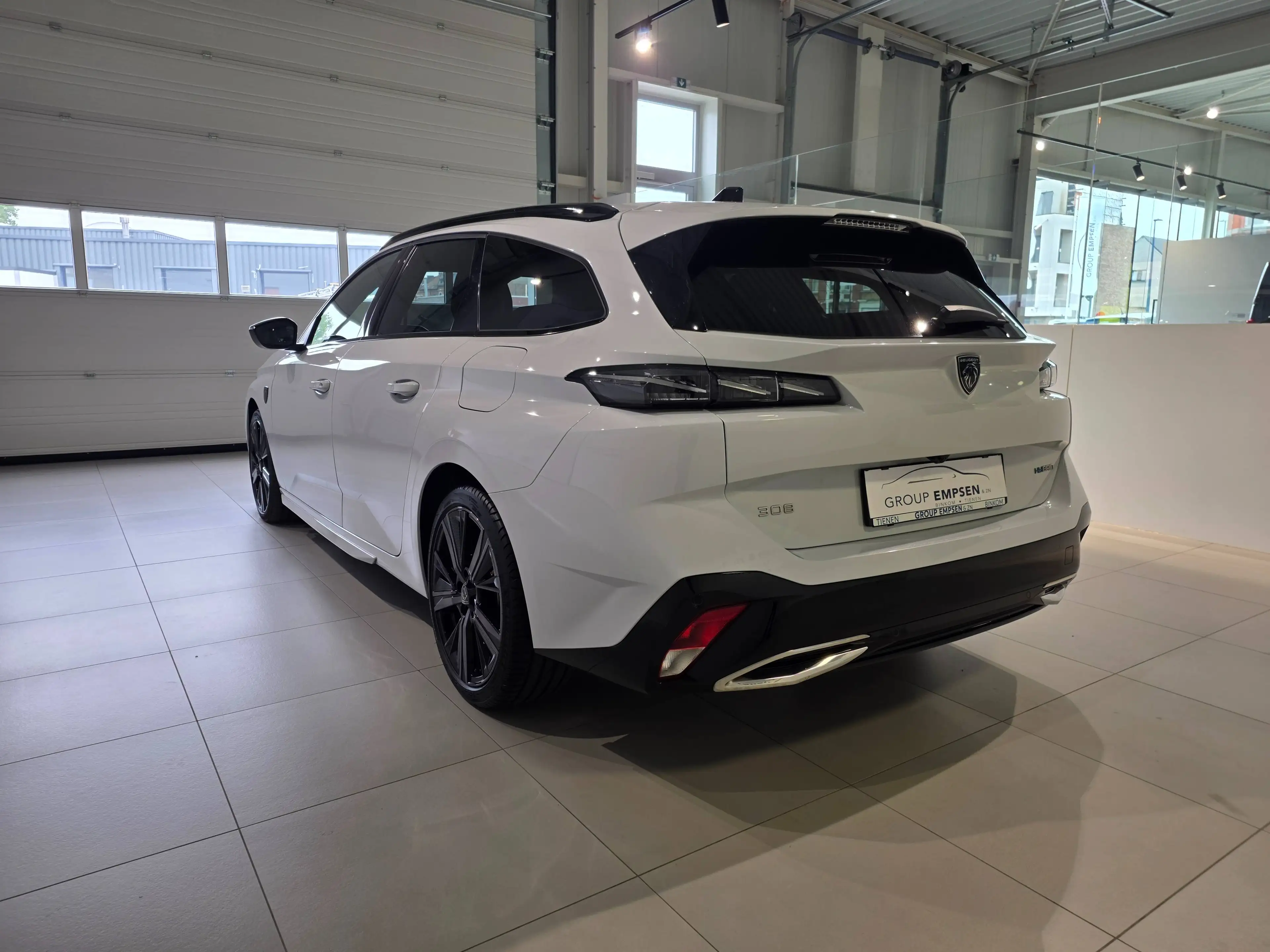 Peugeot 308 308 SW PHEV 1.6 GT PACK — photo 6