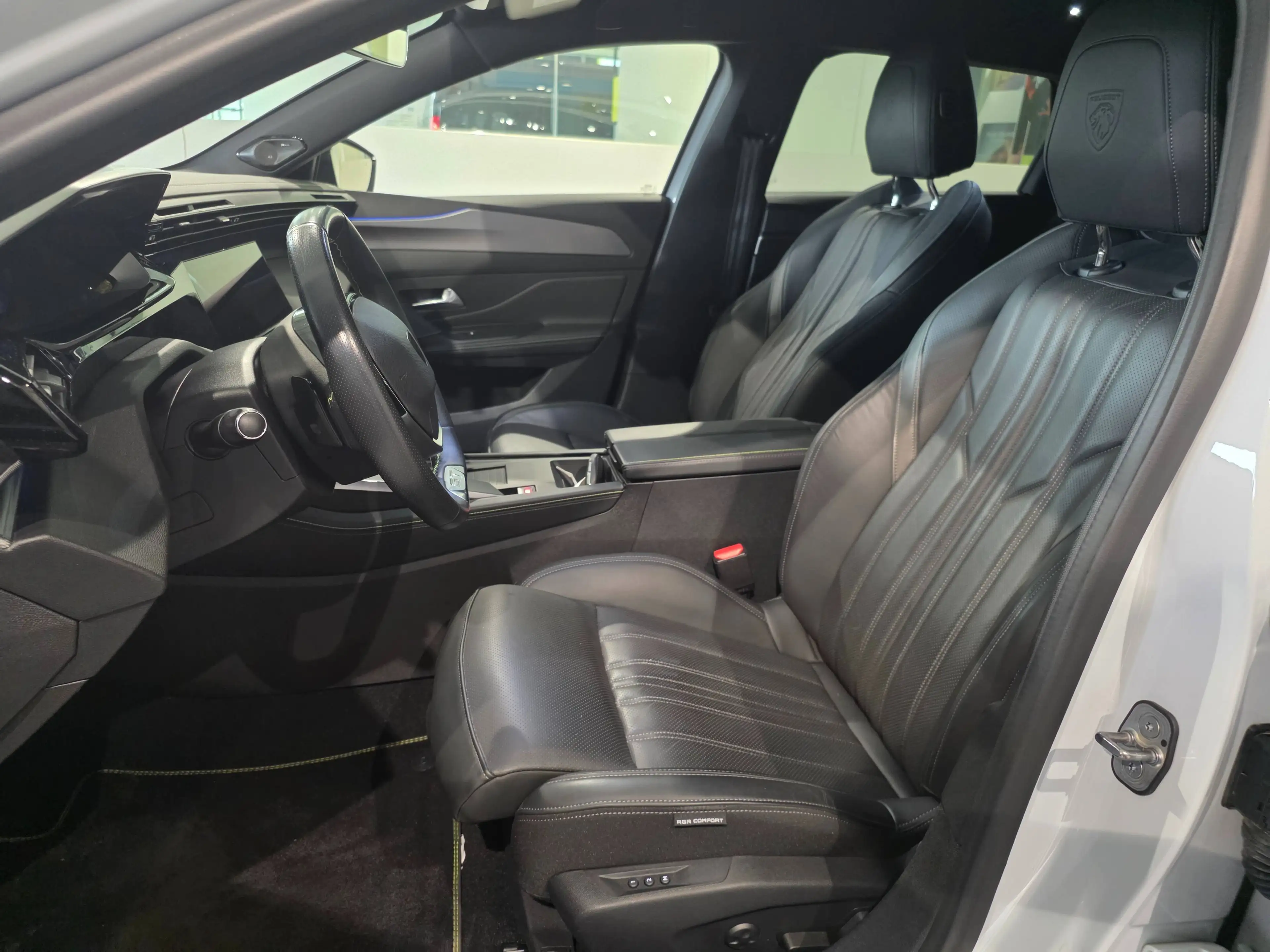 Peugeot 308 308 SW PHEV 1.6 GT PACK — photo 9