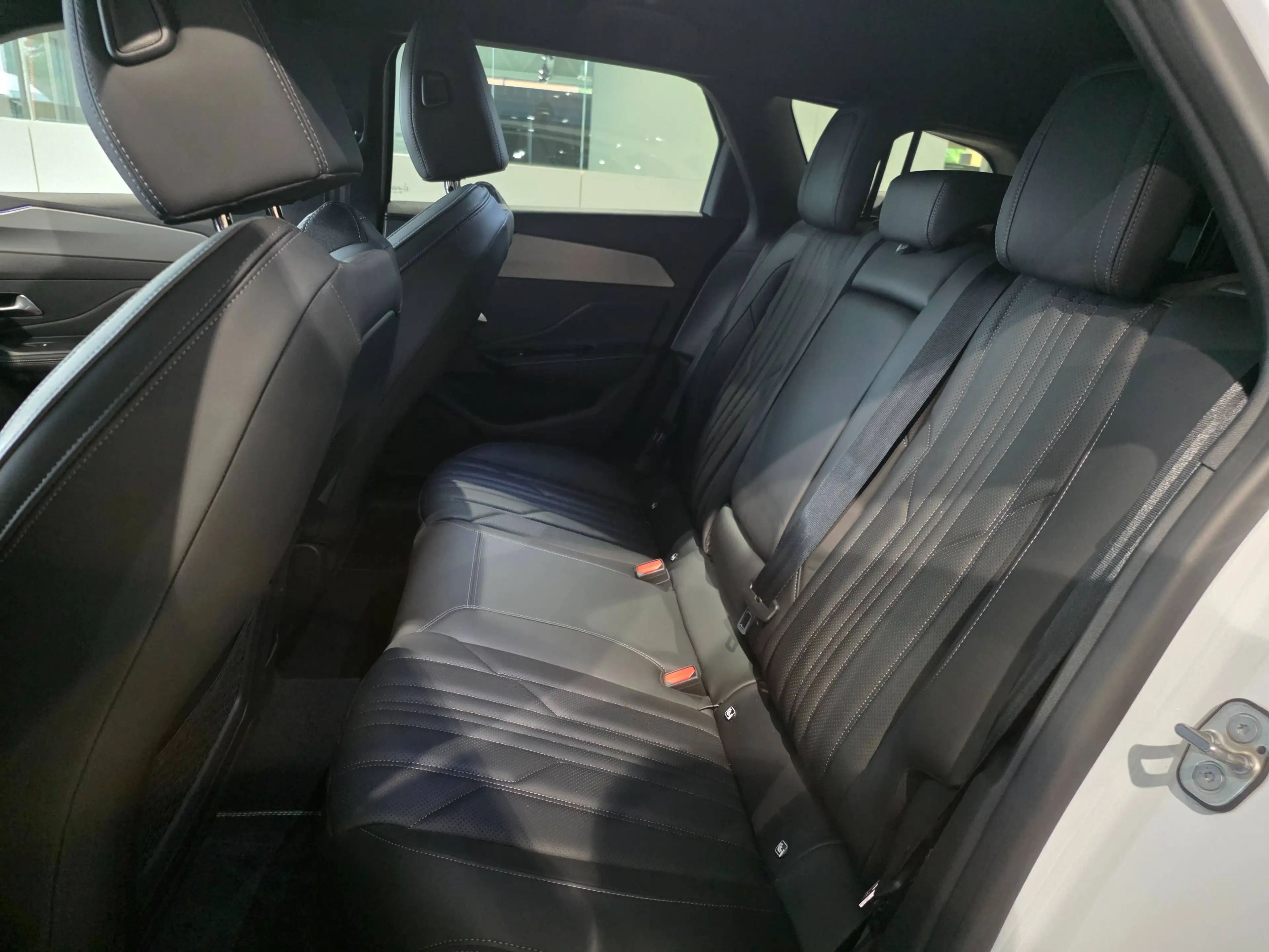 Peugeot 308 308 SW PHEV 1.6 GT PACK — photo 8