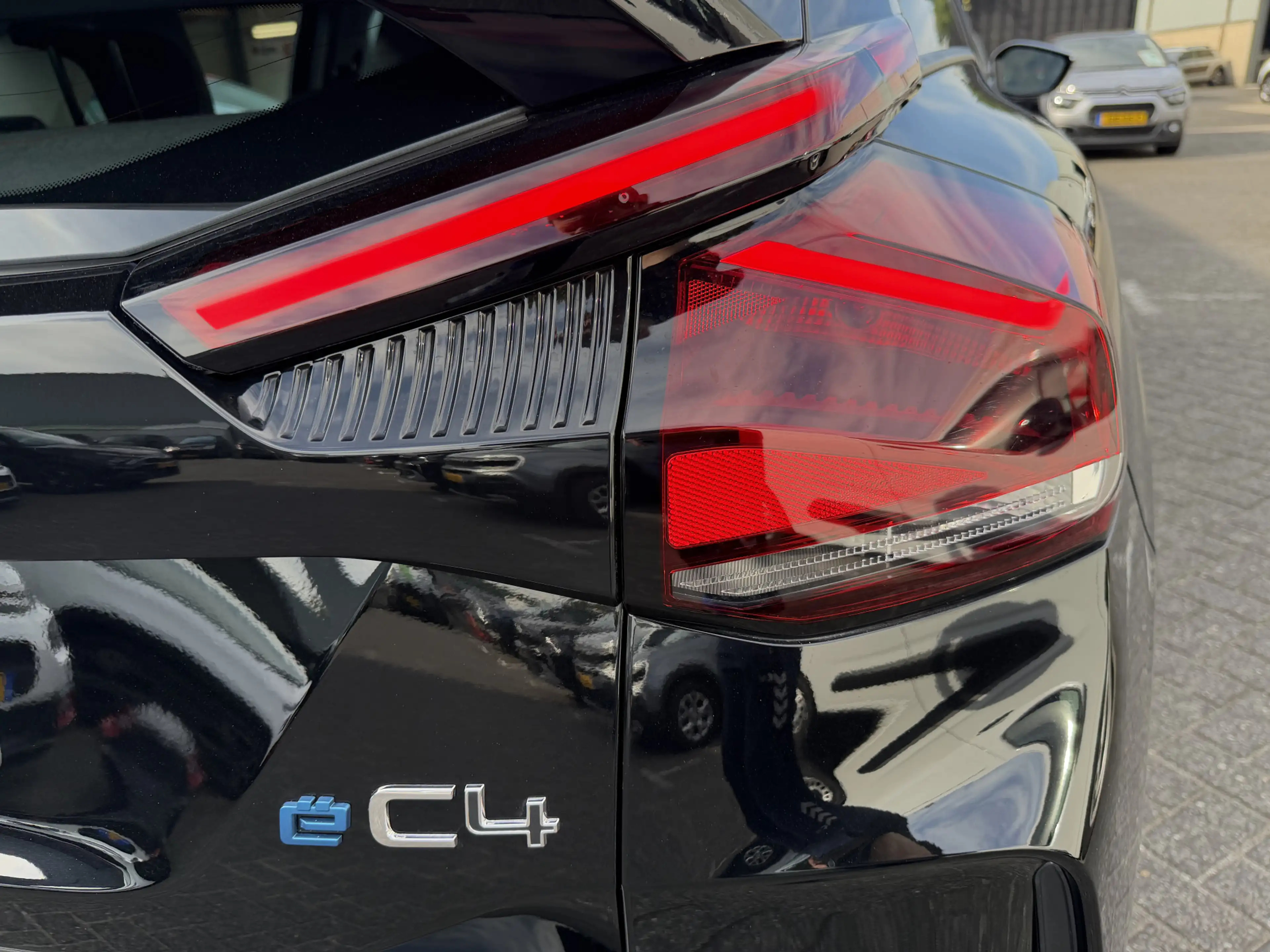 Citroen E-C4 Electric You 50 kWh (Camera - LED - Navigatie via APP - Com — photo 27