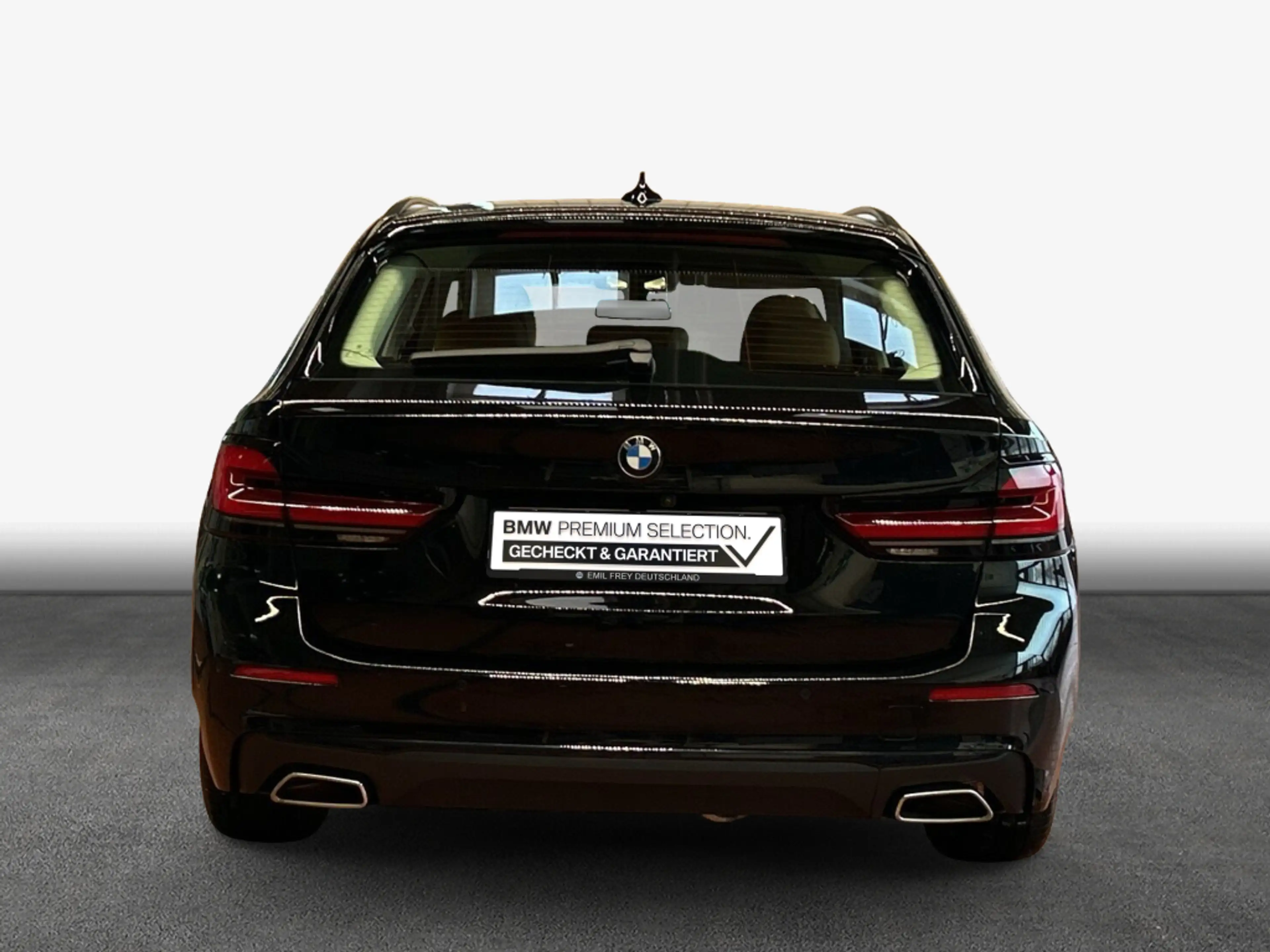 BMW 520 d xDrive Touring Aut. *AHK* — photo 6