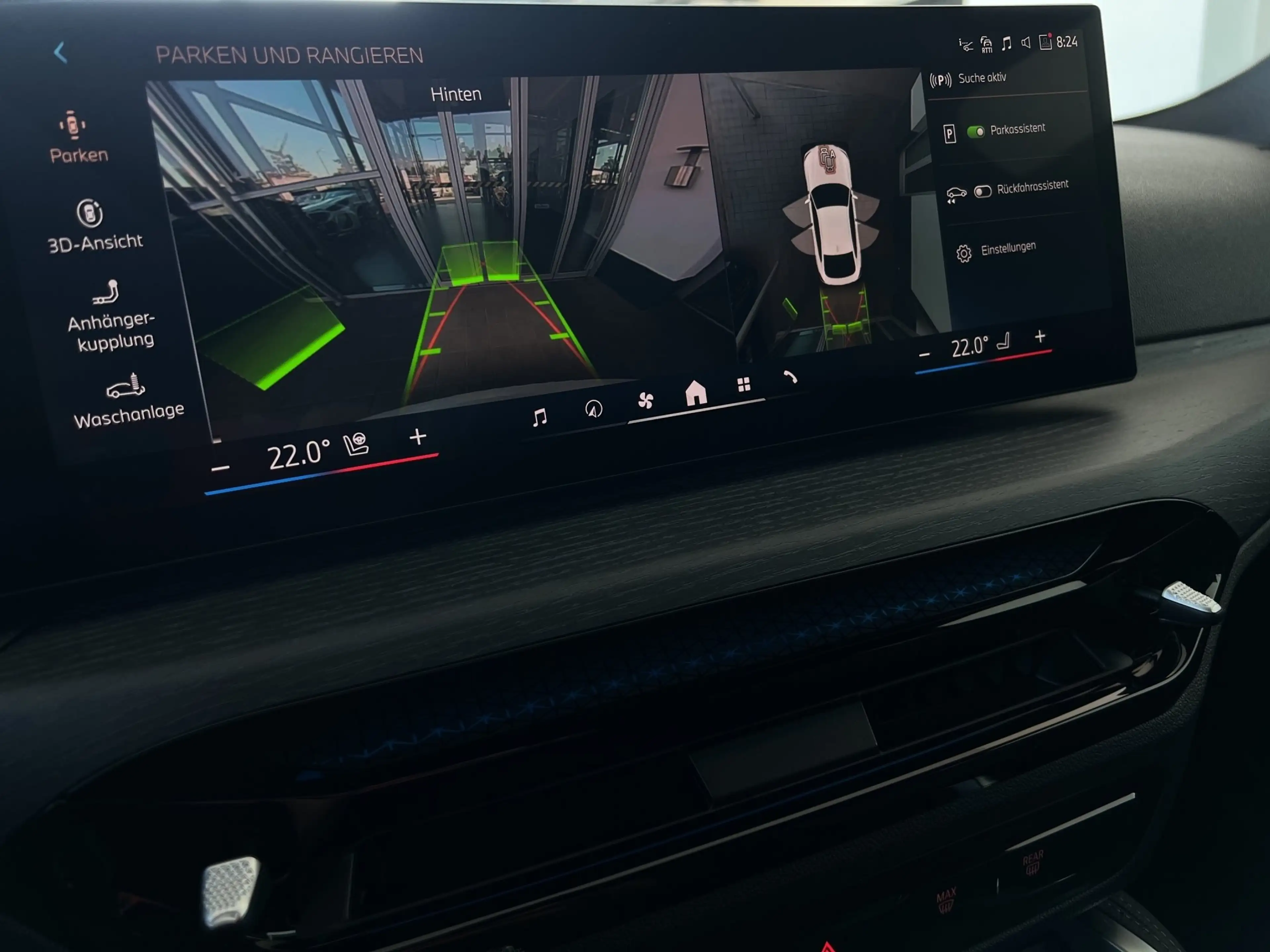 BMW i4 eDrive40 M Sport NAVI LED AHK HUD RFK EL. SITZE — photo 13