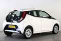 Toyota Aygo 1.0 VVT-i x-play limited Airco | Camera | Elek. ra Bianco - thumbnail 2