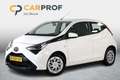 Toyota Aygo 1.0 VVT-i x-play limited Airco | Camera | Elek. ra Bianco - thumbnail 1