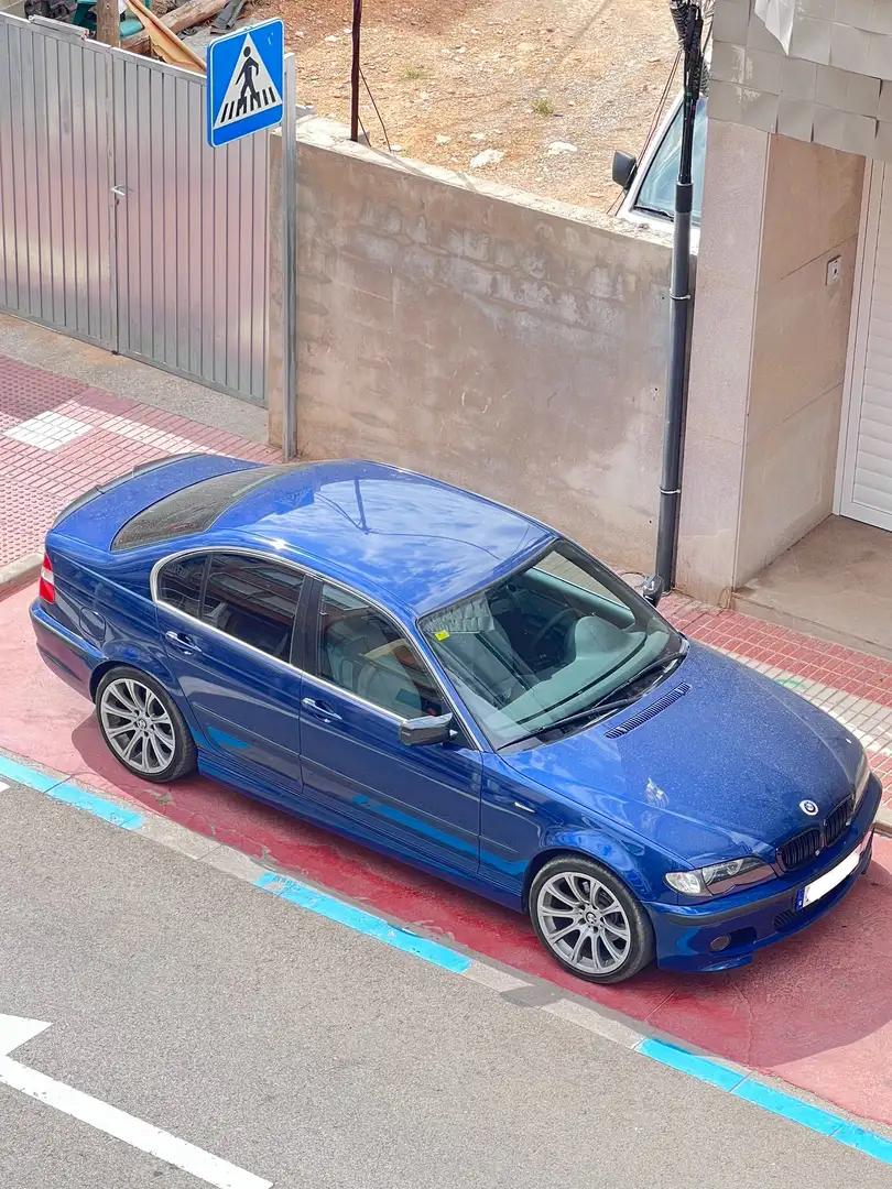 BMW 320 320d - 1