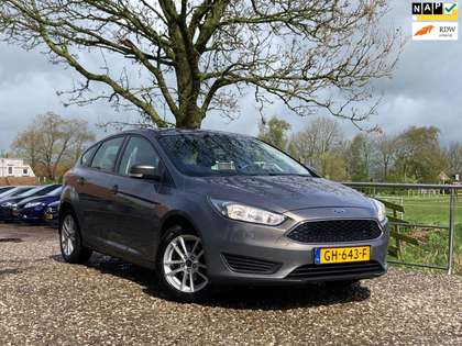 Ford Focus 1.0 Trend Edition | Cruise + Airco + Navi nu € 8.9