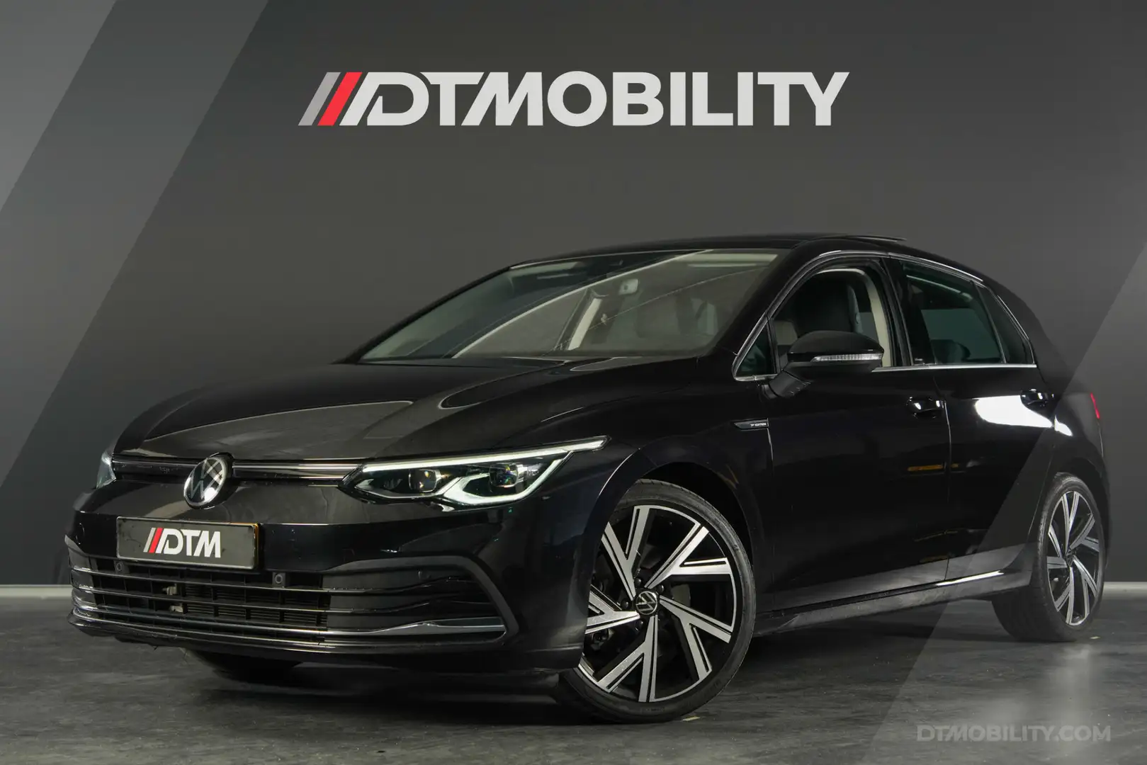 Volkswagen Golf 1.5 eTSI 1st Edition | Pano | IQ | Noir - 1