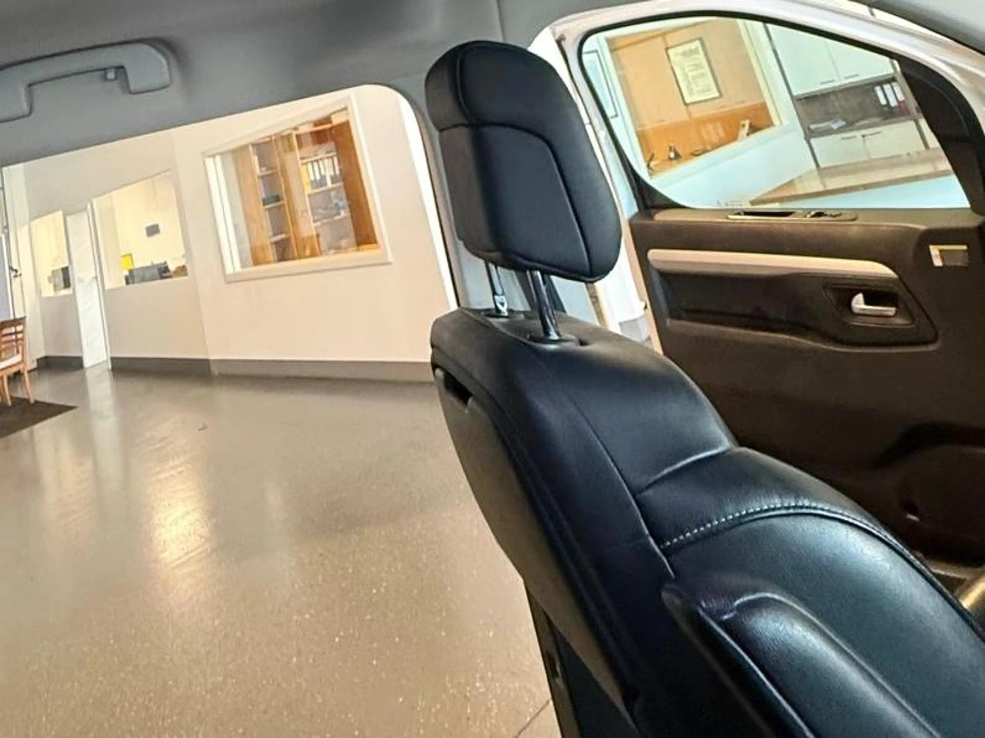 Opel Zafira Life Tourer M (L2)/ Leder/AT/Alu Kupplung — photo 13