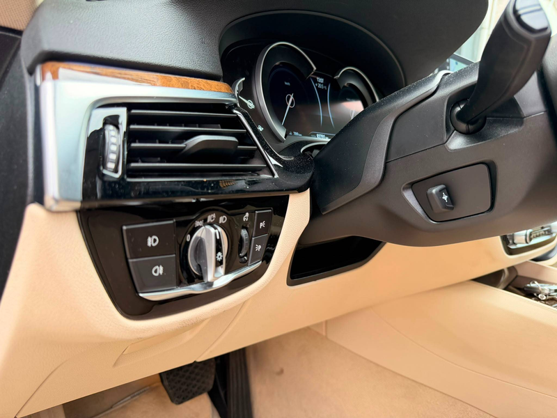 BMW 530 0484 49 55 12 | BMW 530iXAS / CAM 360 / Semi - Virtual Cockpit / CarPlay / GAR 12 MOIS — photo 14