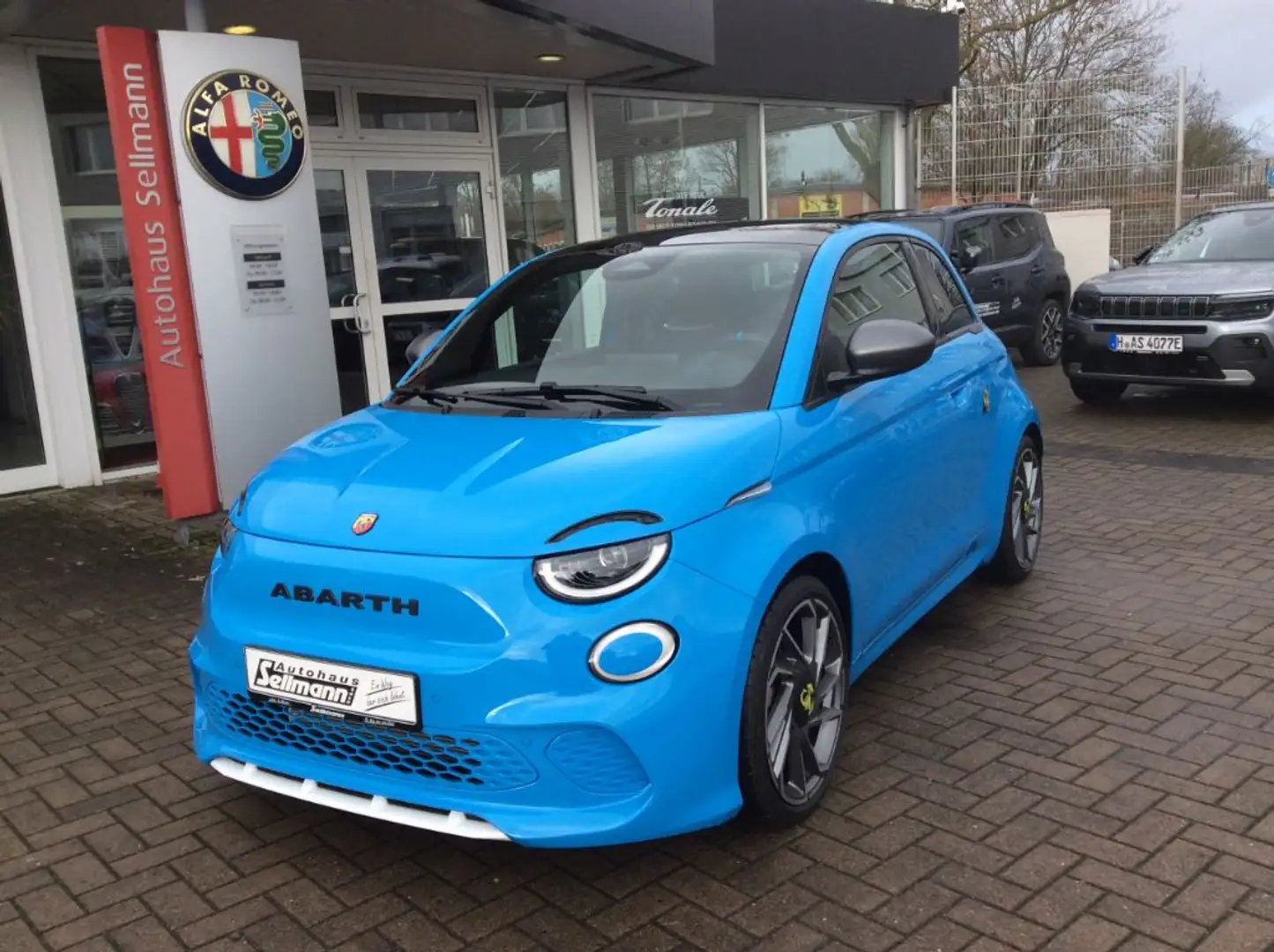 Fiat 500 500e Abarth Turismo Bleu - 1