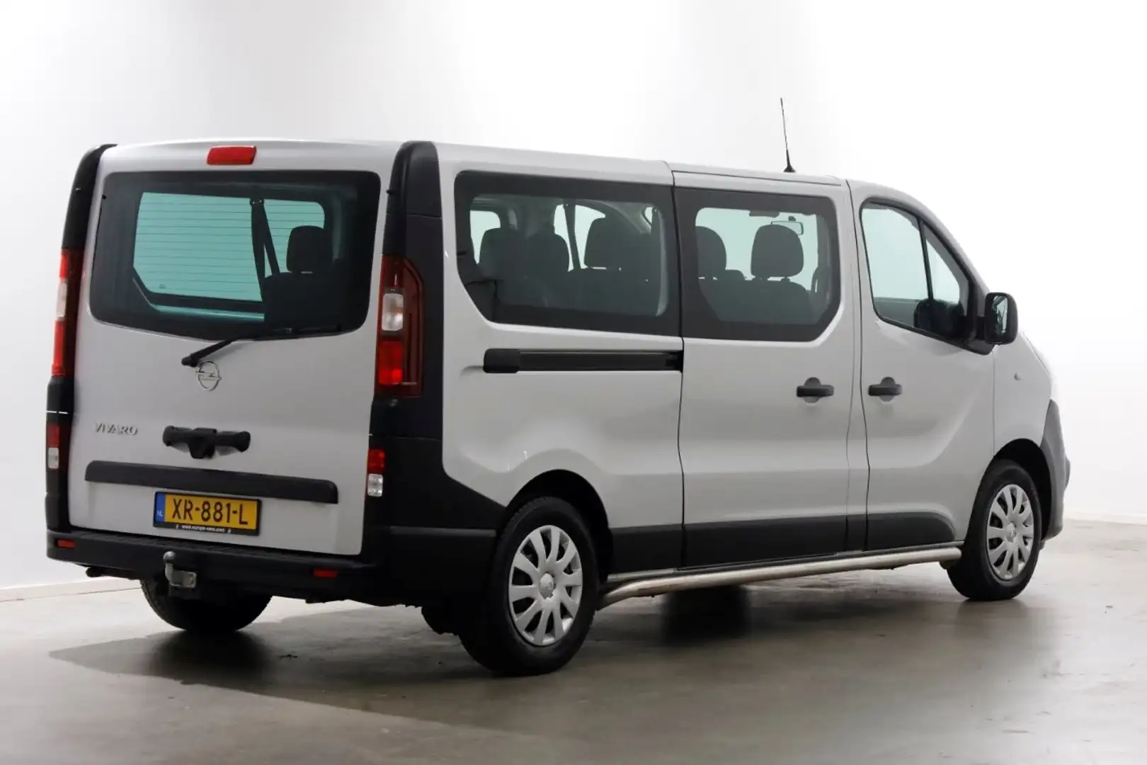 Opel Vivaro Combi 1.6 CDTI 120pk E6 L2H1 Personenbus Incl BTW/ Grijs - 2
