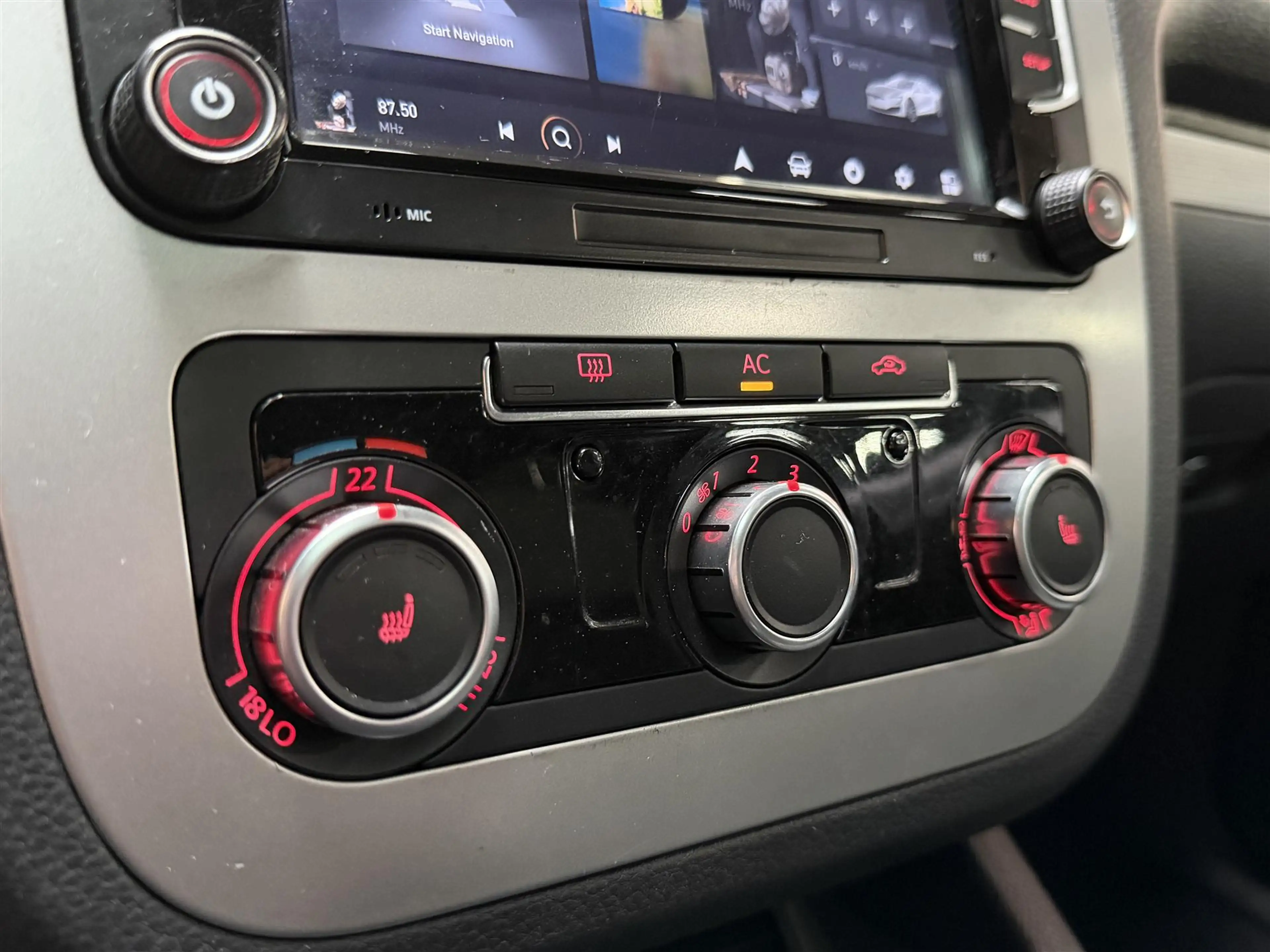Volkswagen Scirocco 1.4 TSI Dak! Maxton! Clima! Navi! — photo 18