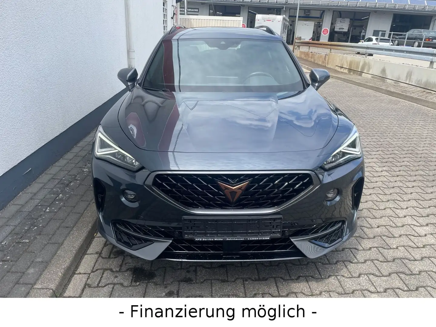 CUPRA Formentor 1.5 TSI NAVI/3Zonen Klima/Alu18"/AHK Grau - 2