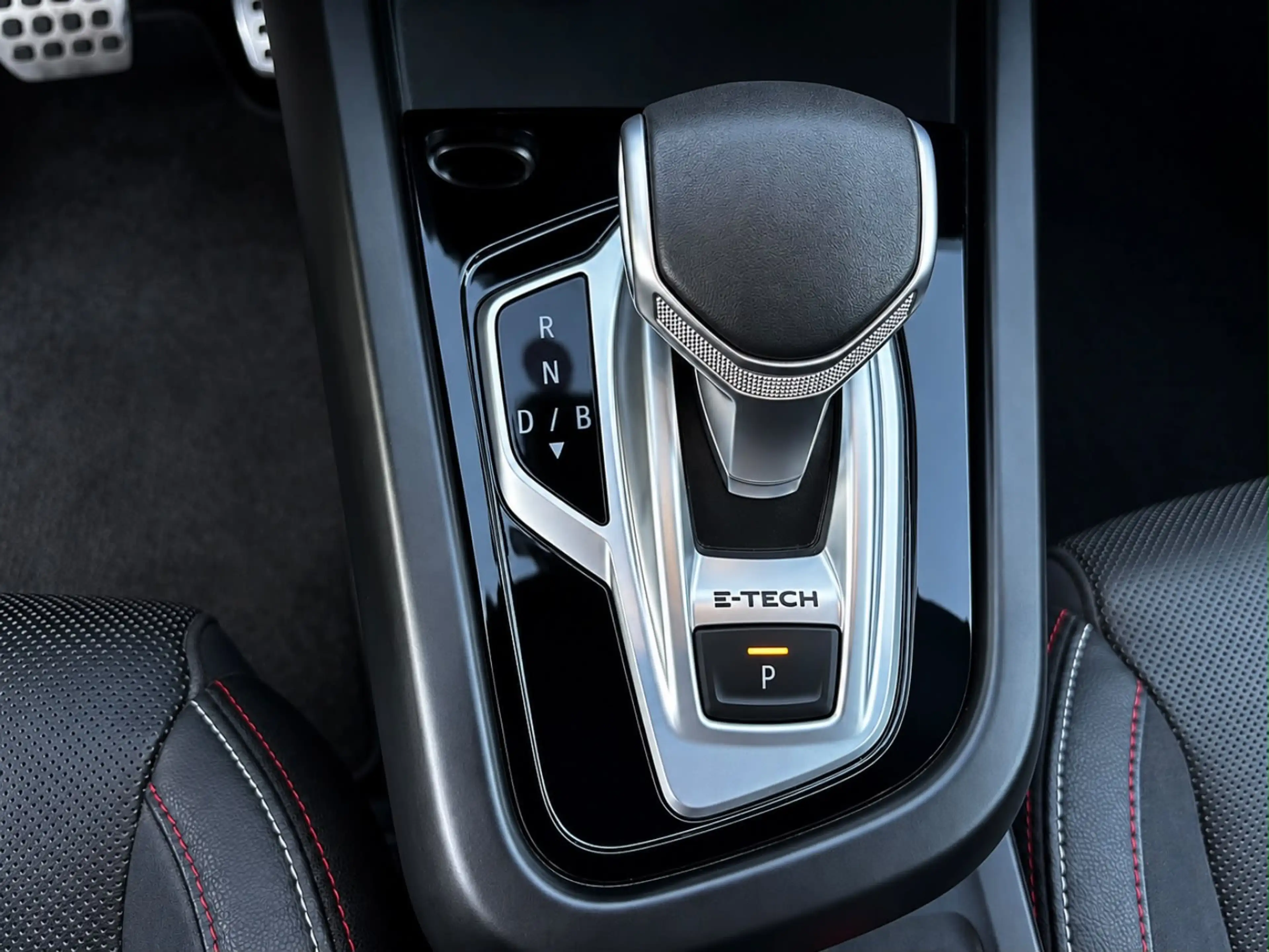 Renault Arkana E-TECH 1.6i R.S.Line * AUTOMATIQUE * 1 PROPRIÉTAIRE * — photo 25