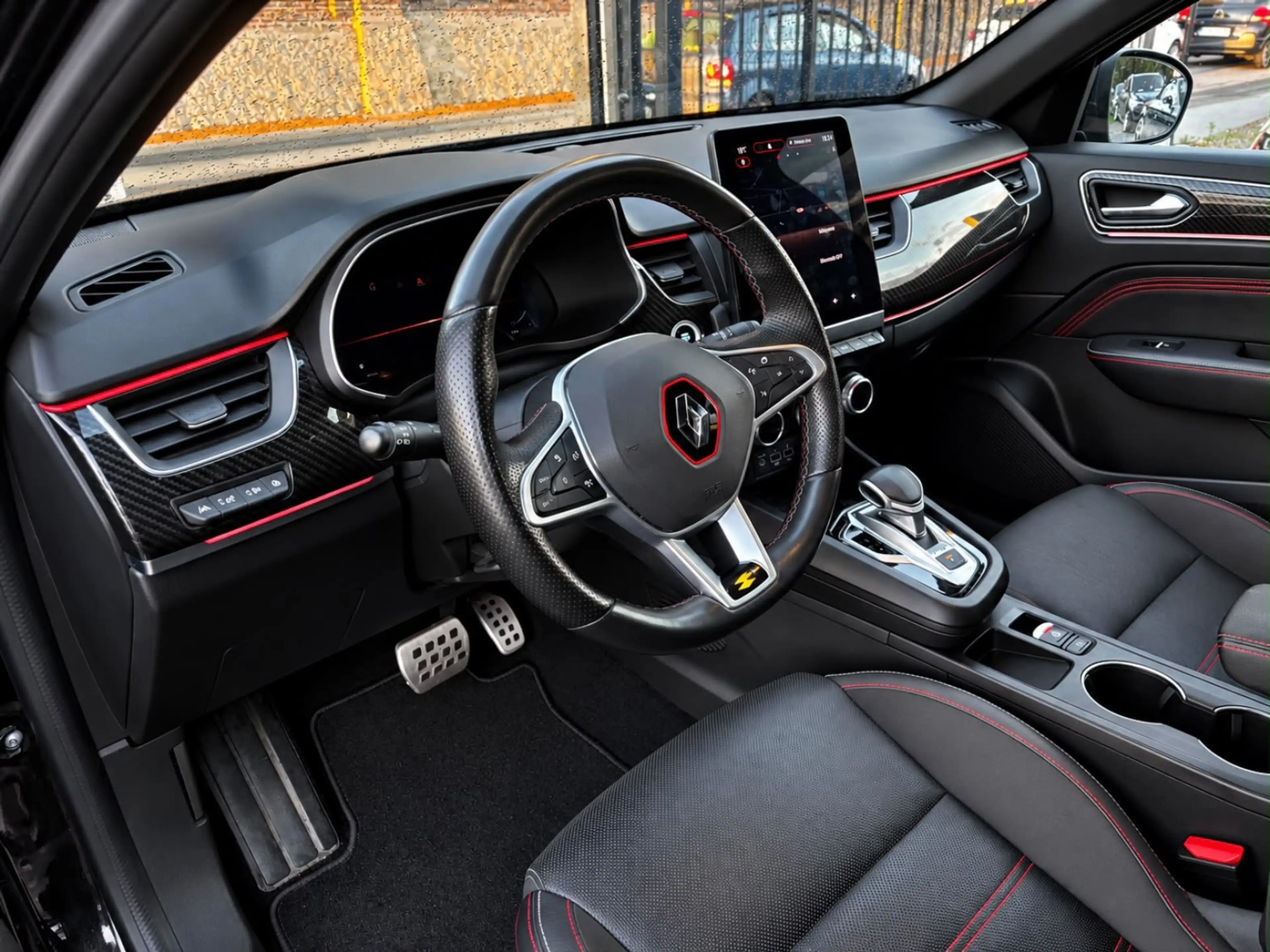 Renault Arkana E-TECH 1.6i R.S.Line * AUTOMATIQUE * 1 PROPRIÉTAIRE * — photo 8