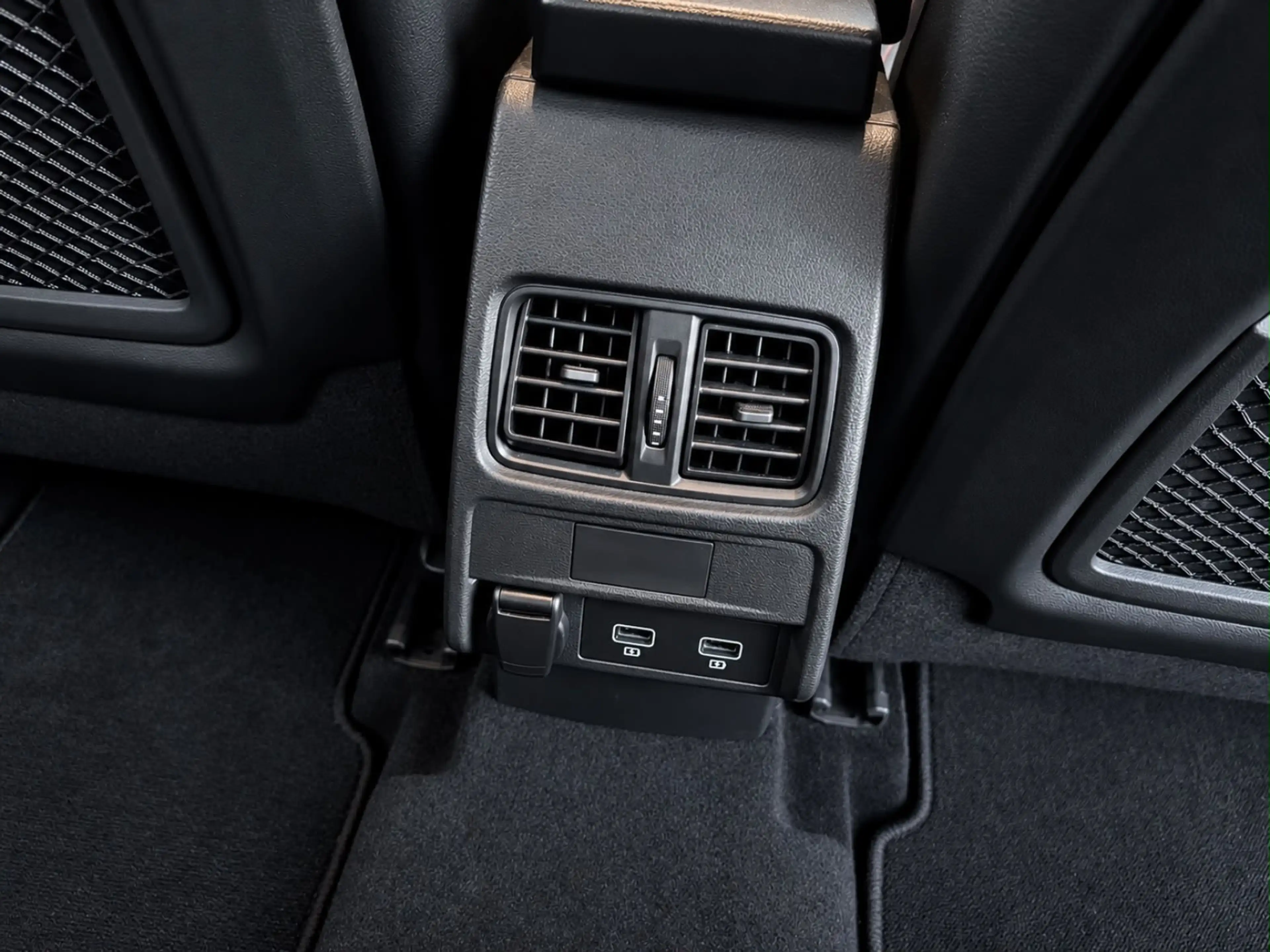 Renault Arkana E-TECH 1.6i R.S.Line * AUTOMATIQUE * 1 PROPRIÉTAIRE * — photo 28