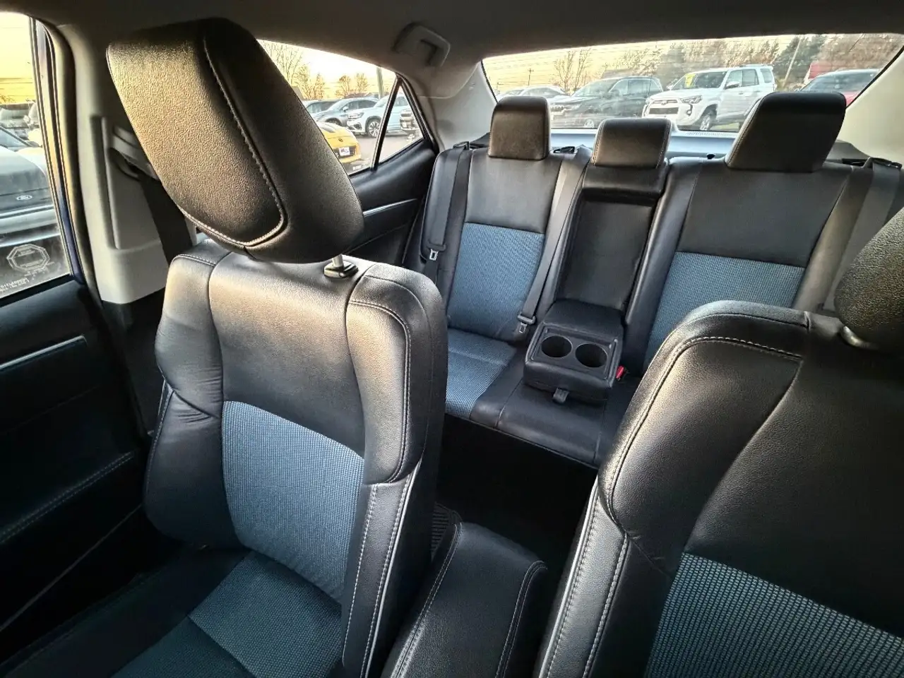 Toyota Corolla снимка Toyota Corolla