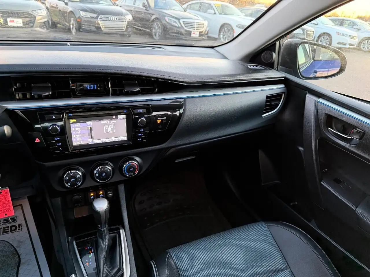 Toyota Corolla снимка Toyota Corolla