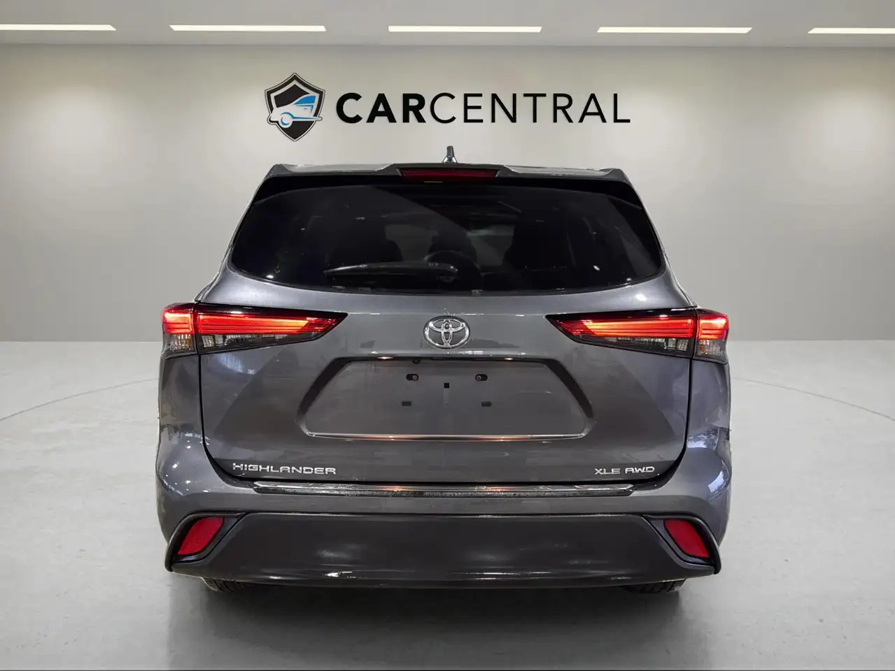 Toyota Highlander снимка Toyota Highlander