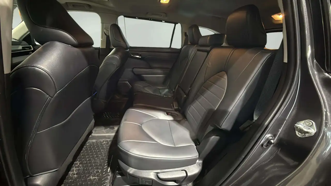 Toyota Highlander снимка Toyota Highlander