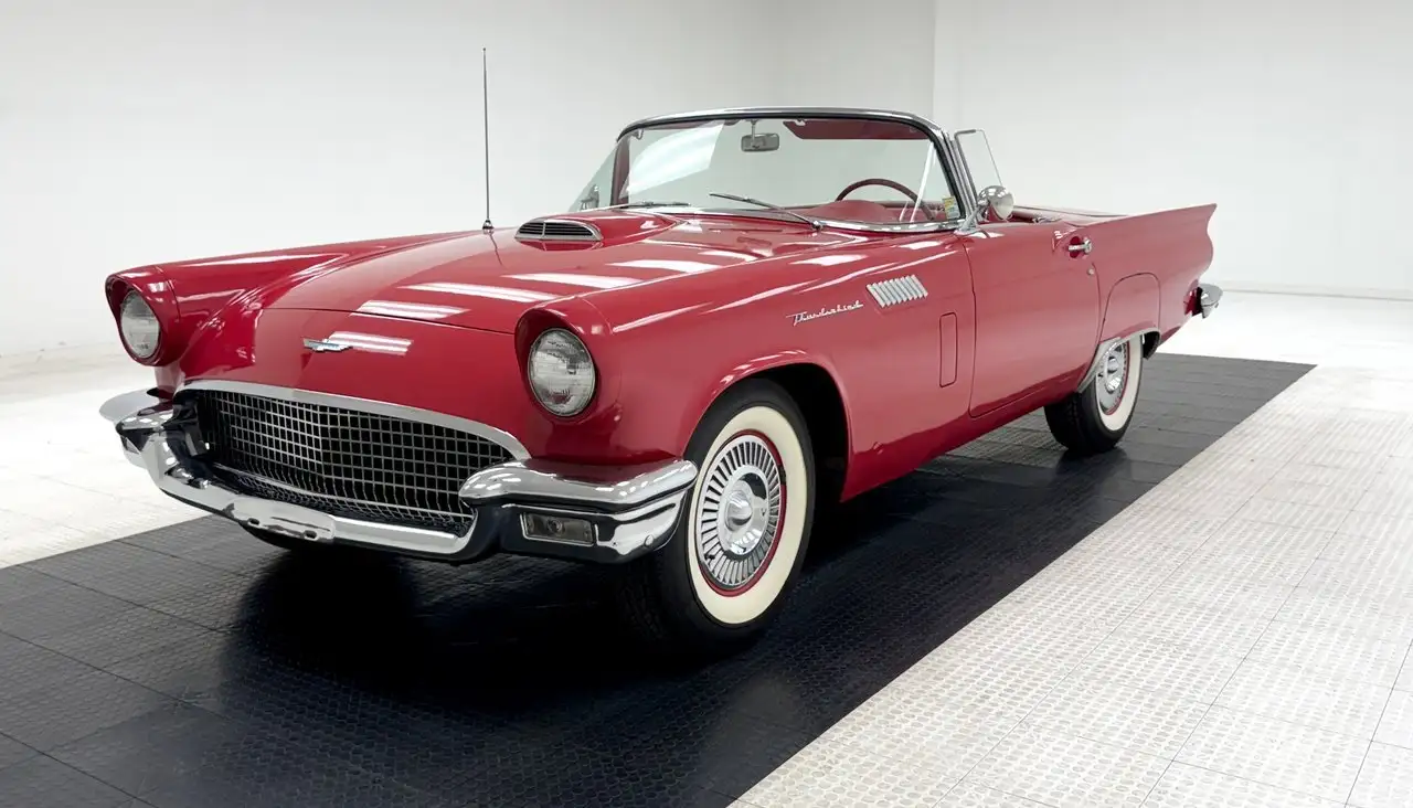 Ford Thunderbird Convertible, foto 3