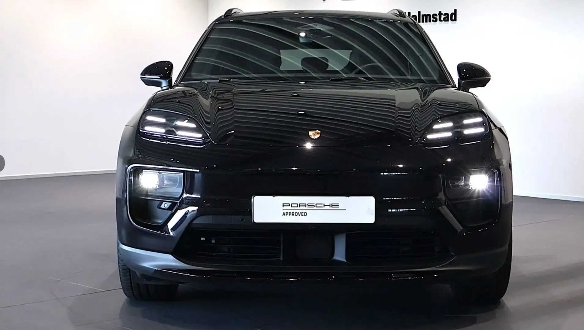 Porsche Macan Electric*Panorama*AHK 4 Schwarz - 2