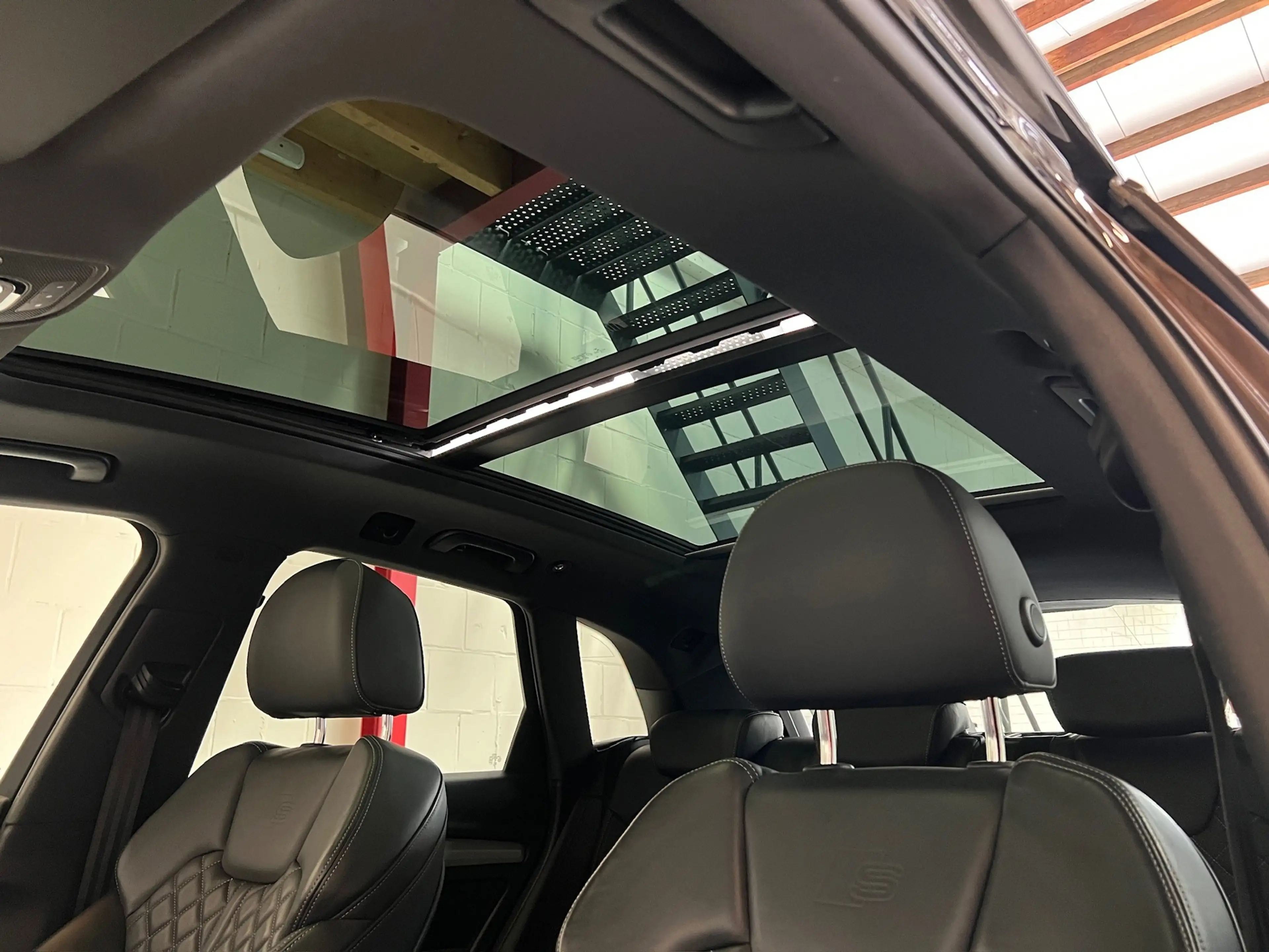 Audi Q5 55 TFSI e quattro Competition - S-line - Panorama — photo 8
