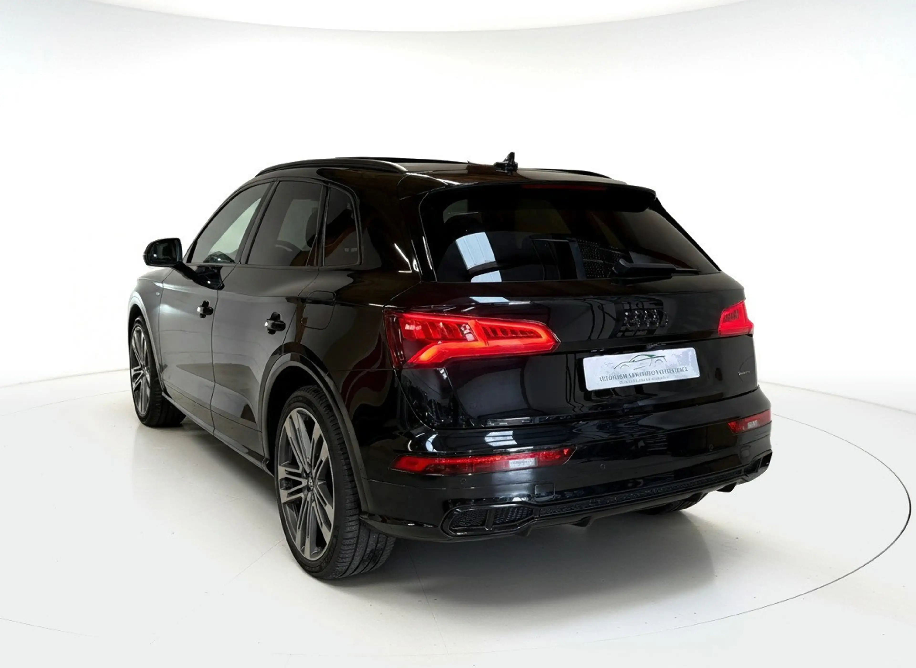 Audi Q5 55 TFSI e quattro Competition - S-line - Panorama — photo 12