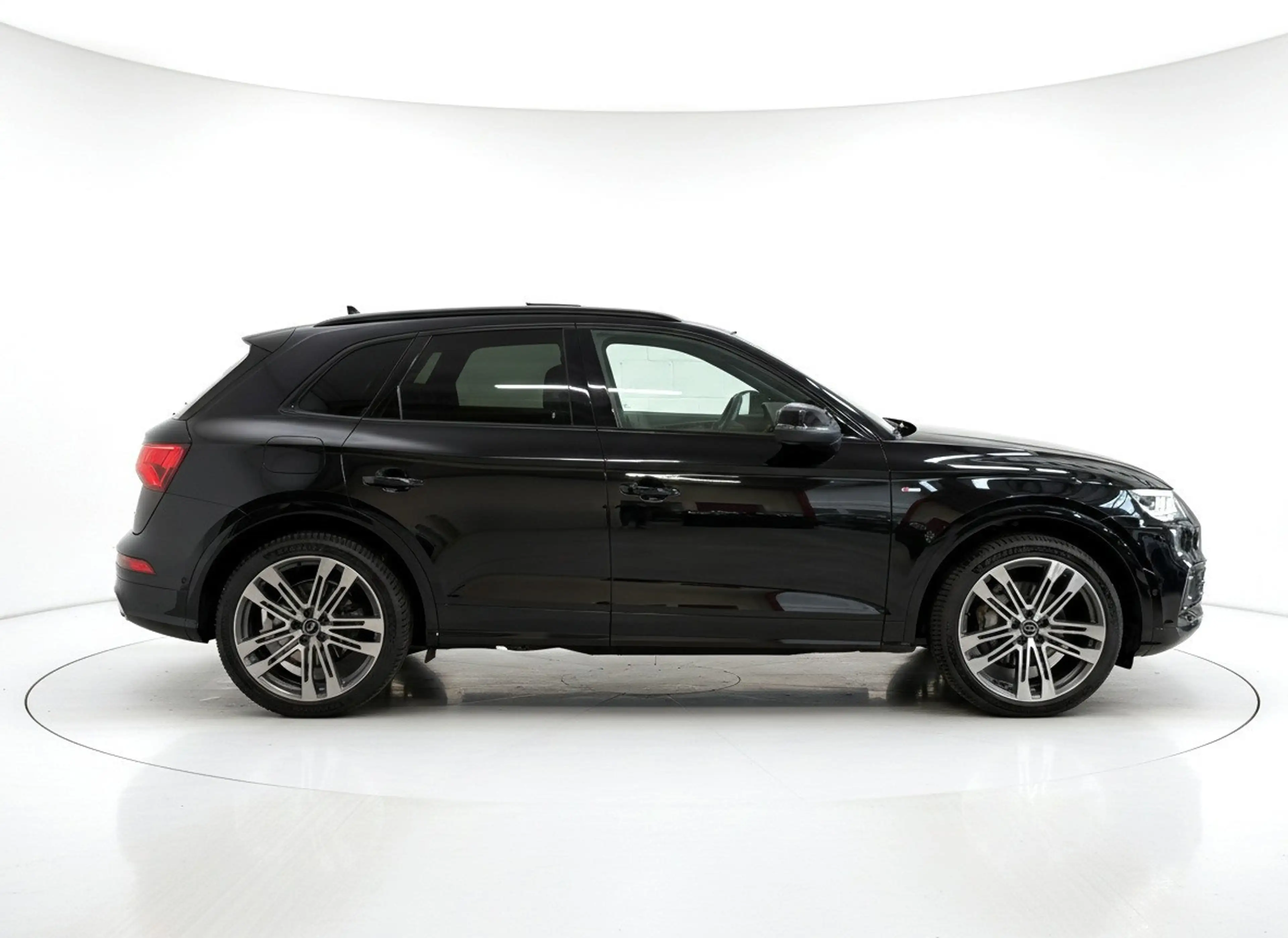 Audi Q5 55 TFSI e quattro Competition - S-line - Panorama — photo 13
