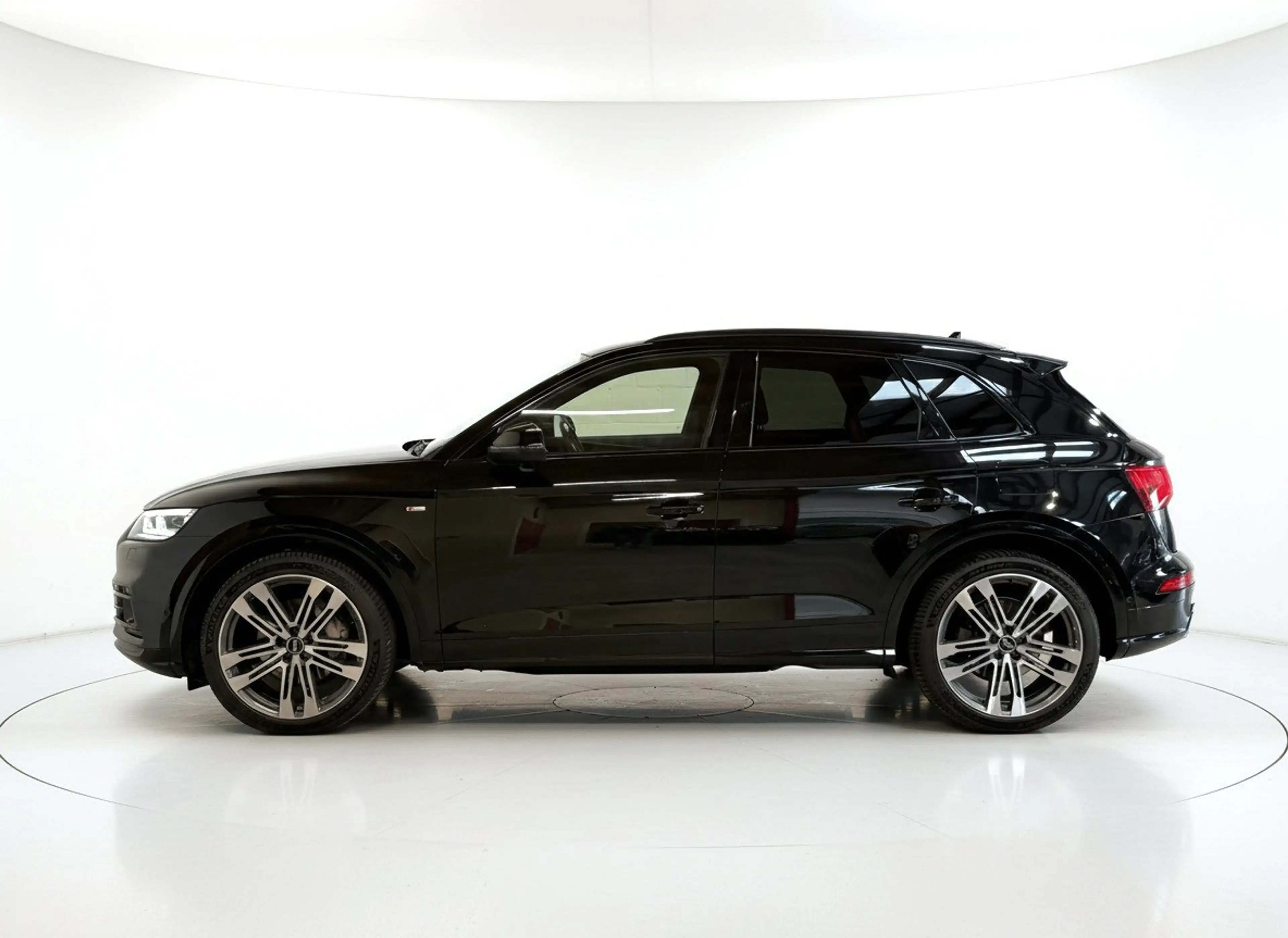 Audi Q5 55 TFSI e quattro Competition - S-line - Panorama — photo 14
