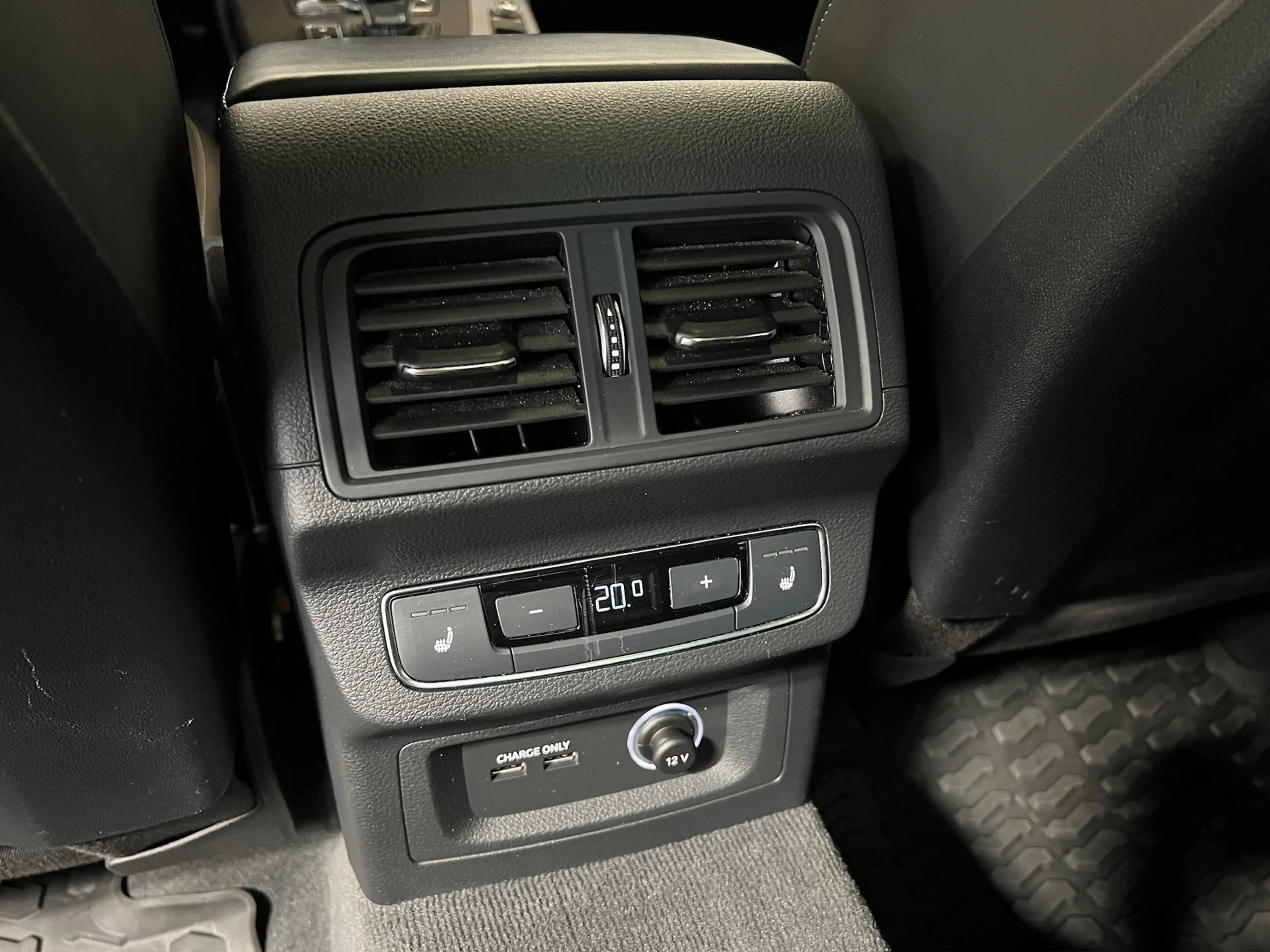 Audi Q5 55 TFSI e quattro Competition - S-line - Panorama — photo 10