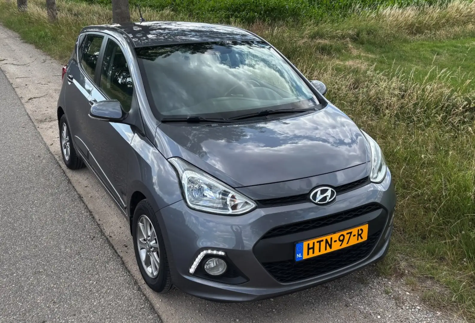Hyundai i10 1.2i Automaat Autm Airco pdc Grijs - 1