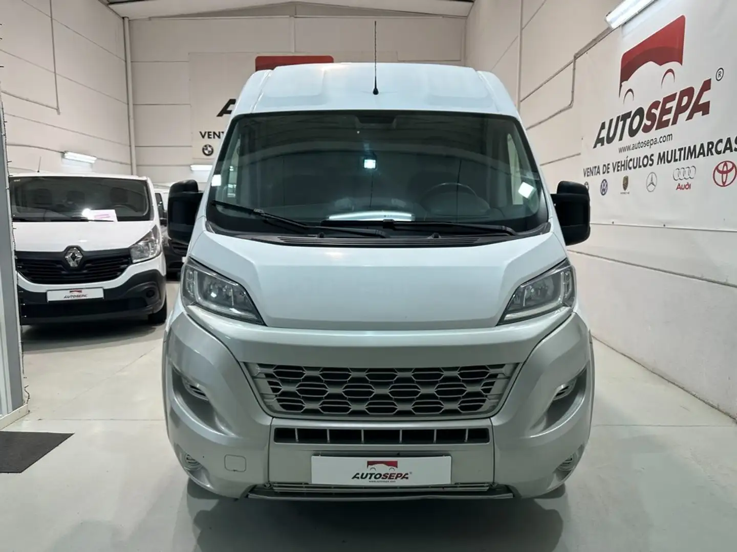 Peugeot Boxer 333 L2H2 BlueHDi 81KW (110CV) Blanco - 2
