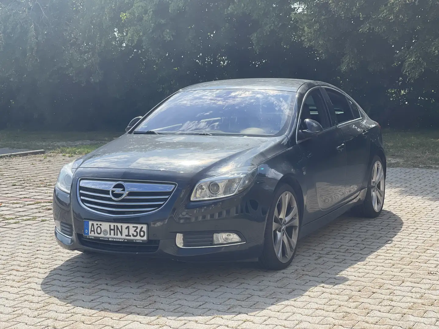 Opel Insignia Sport 4x4 Schwarz - 2